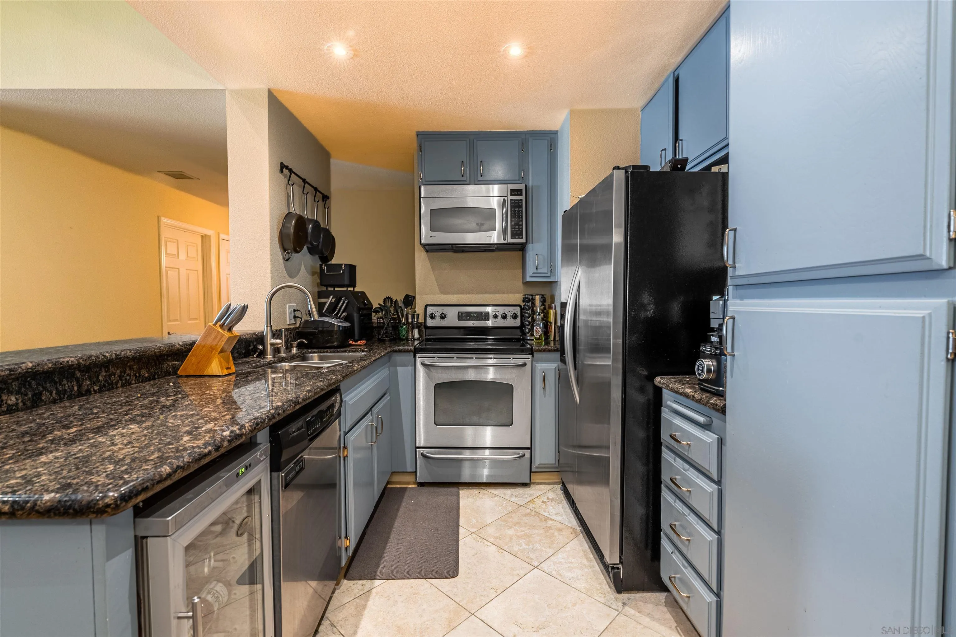 Photo #3: 250043031 Listing: Photo #3