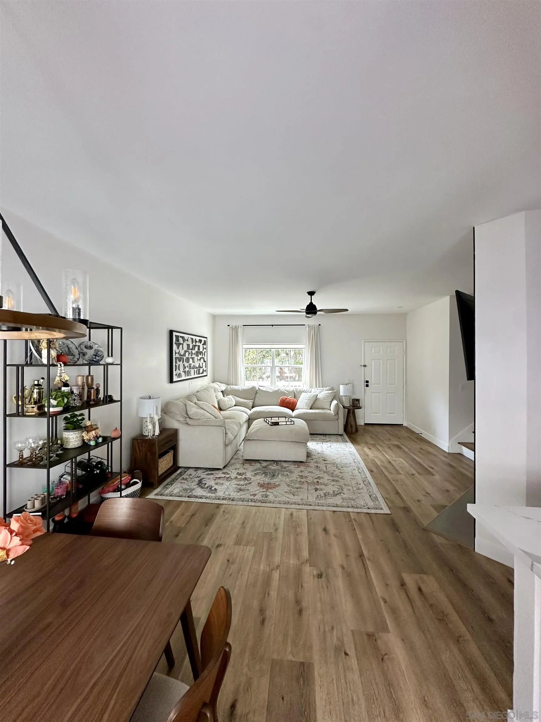 Photo #8: 250043033 Listing: Photo #8