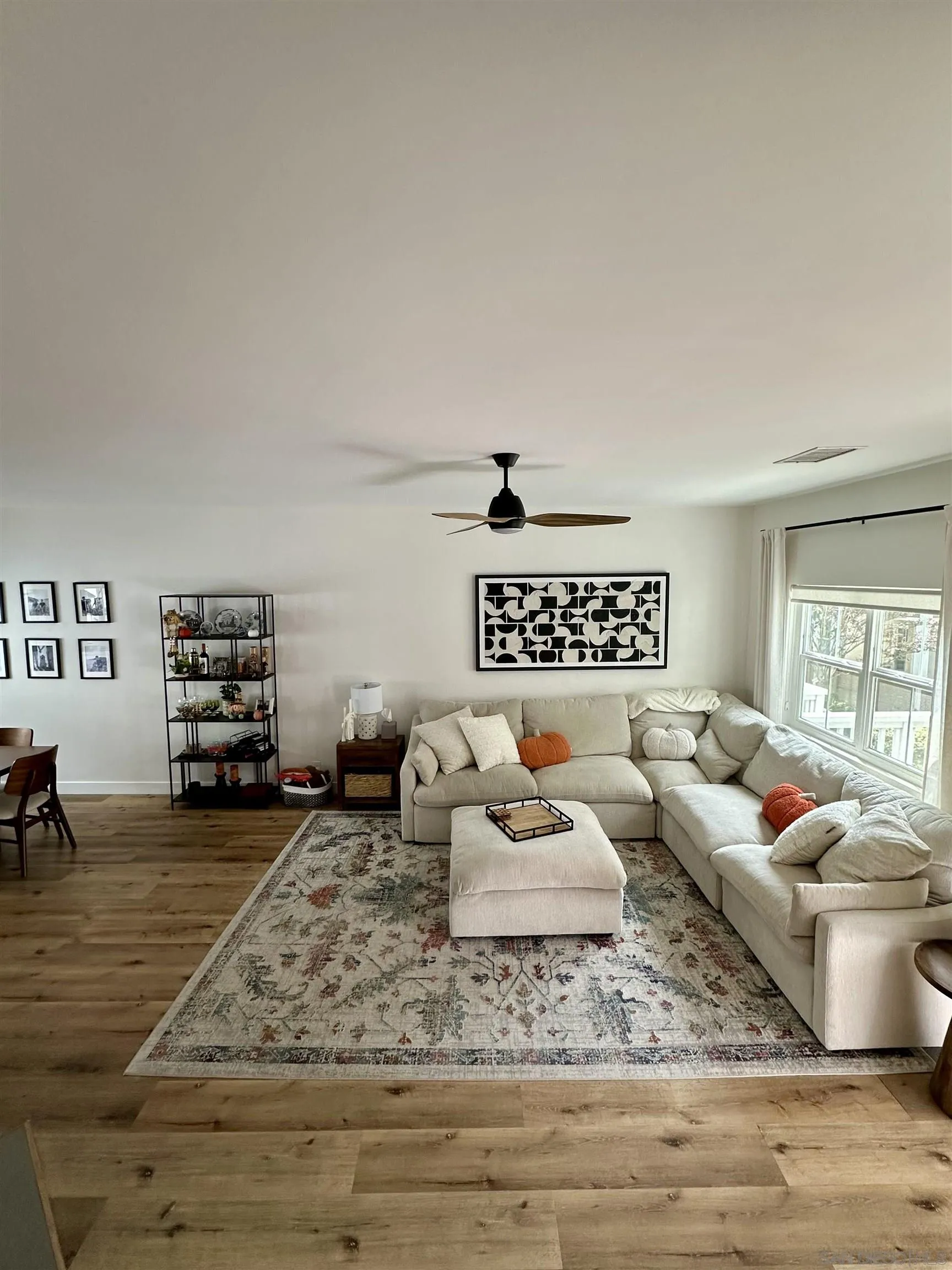 Photo #4: 250043033 Listing: Photo #4