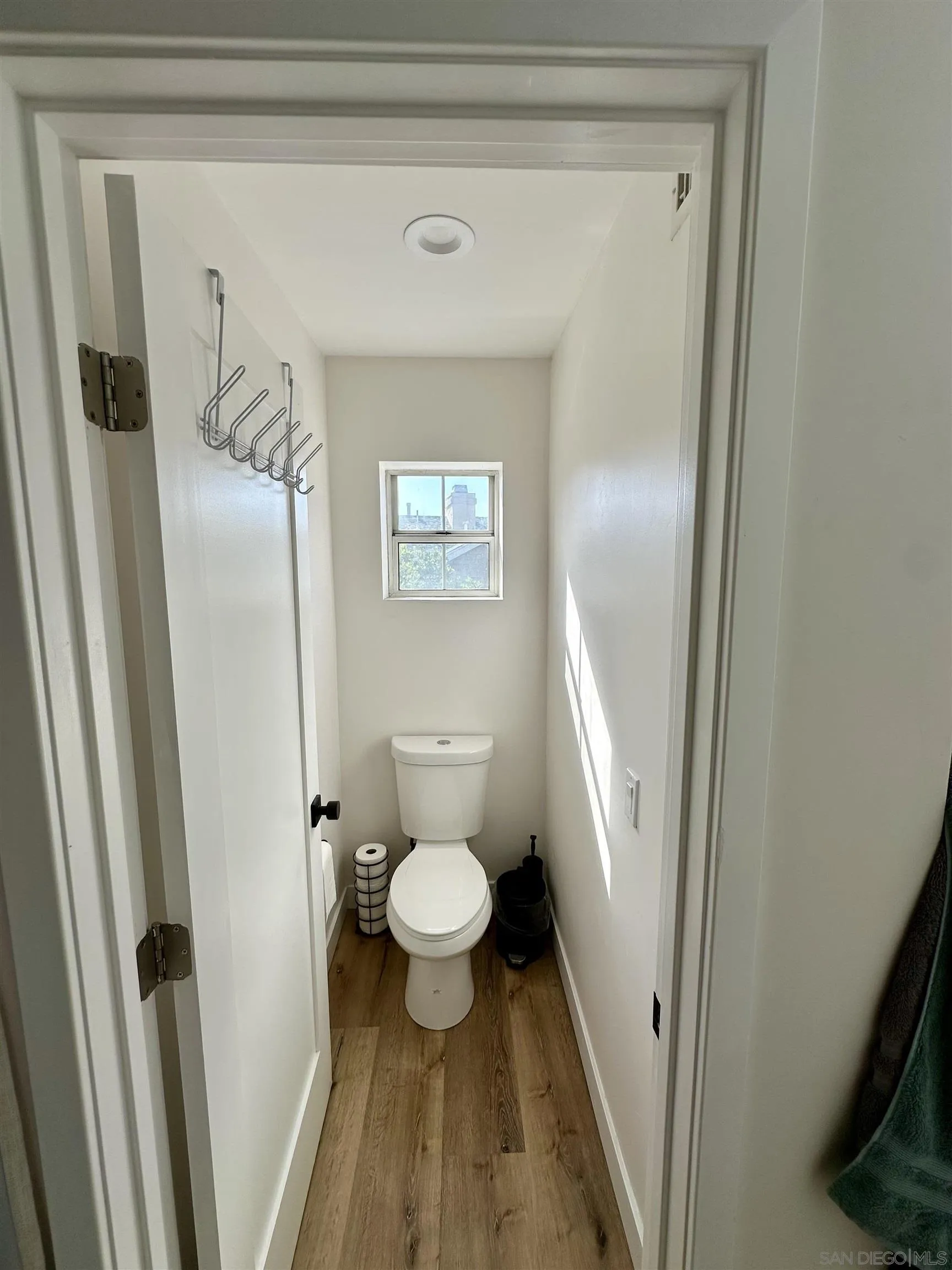 Photo #21: 250043033 Listing: Photo #21