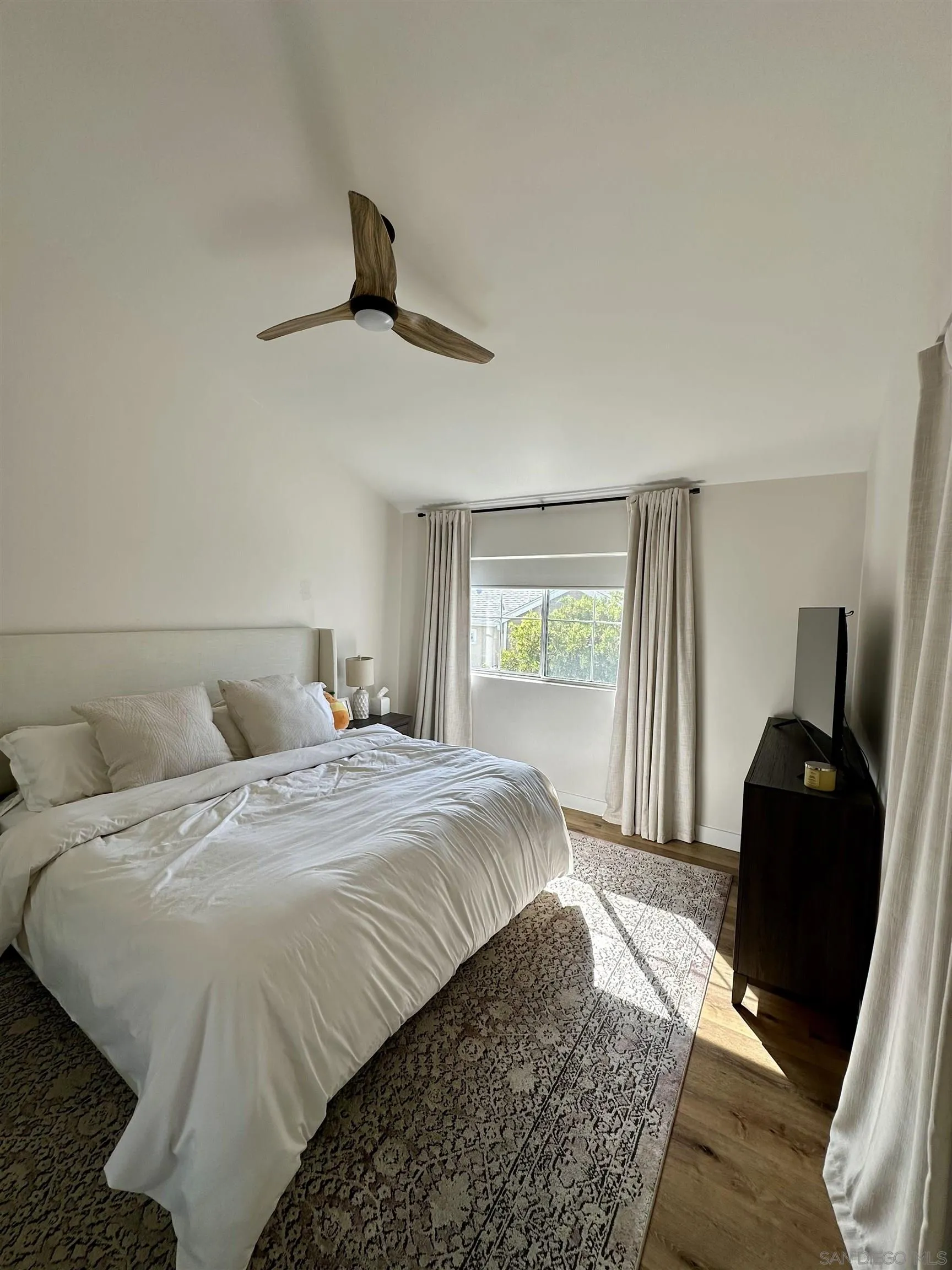 Photo #16: 250043033 Listing: Photo #16