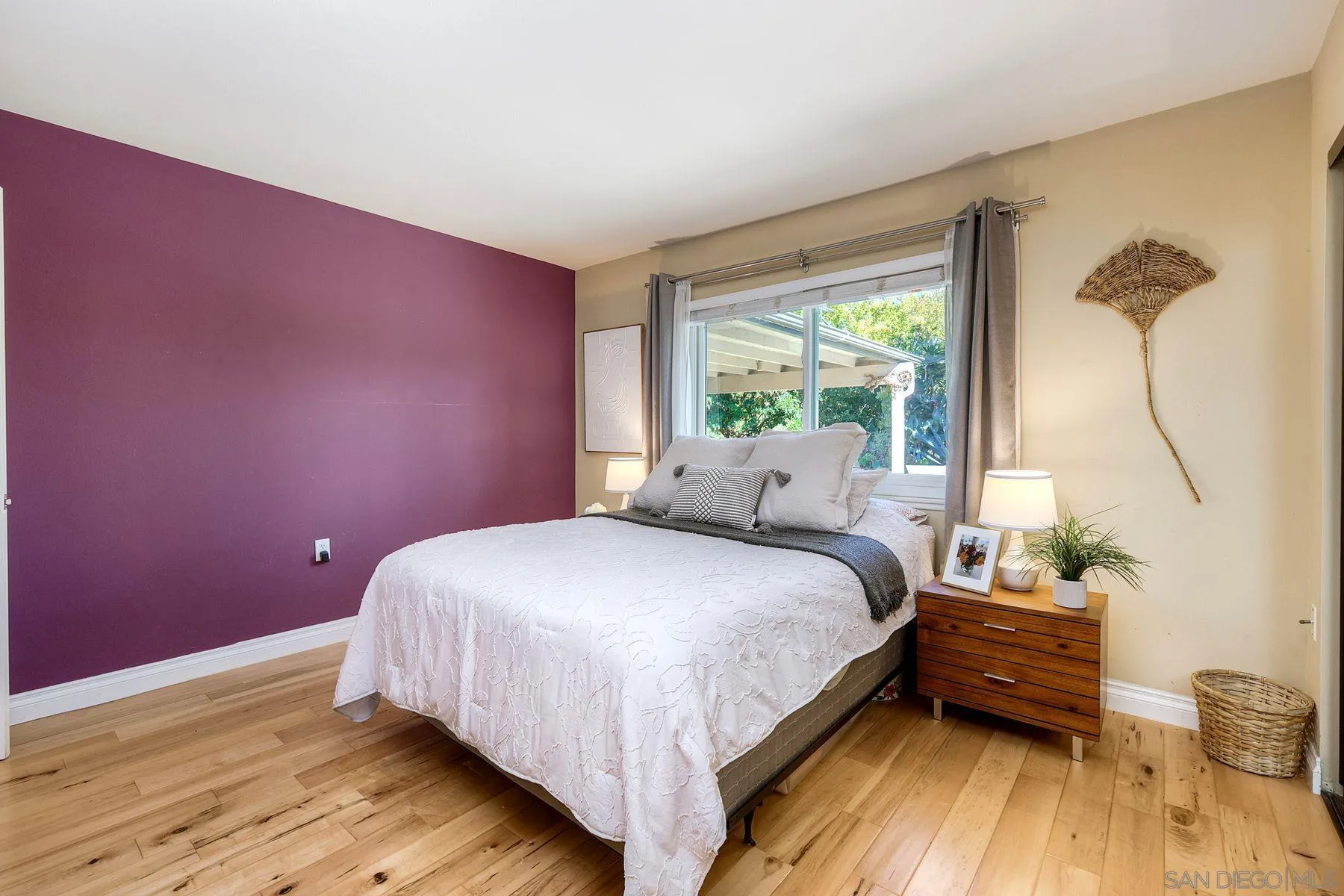 https://cdn.realtyfeed.com/cdn/127/250043034/2f0254ec63542670d3ad112d95ae7e45.webp