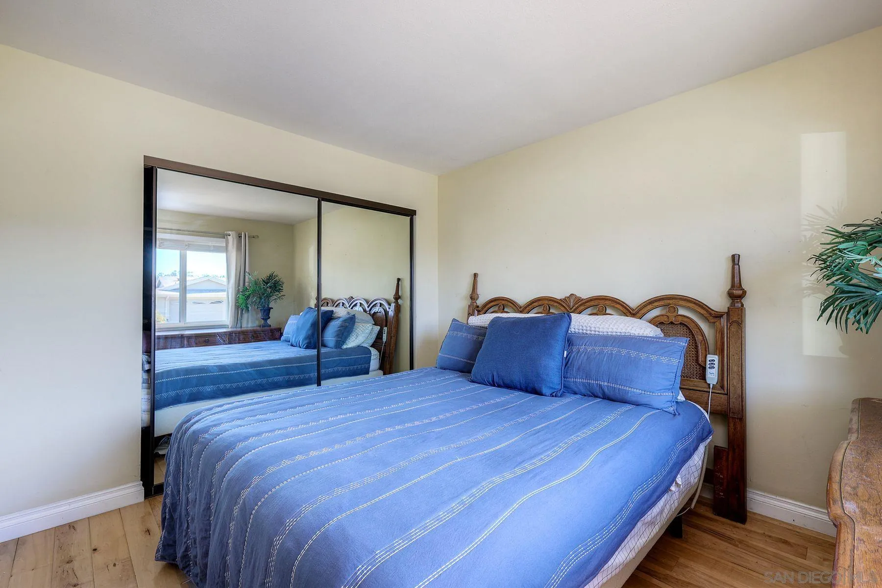 https://cdn.realtyfeed.com/cdn/127/250043034/c6f548df60abe82562ae4850080c97cf.webp