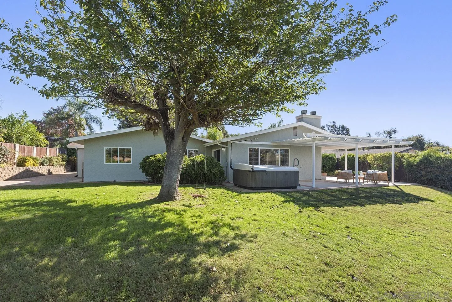 https://cdn.realtyfeed.com/cdn/127/250043037/8c50a928bab2697b0d5ad12dd78ca625.webp