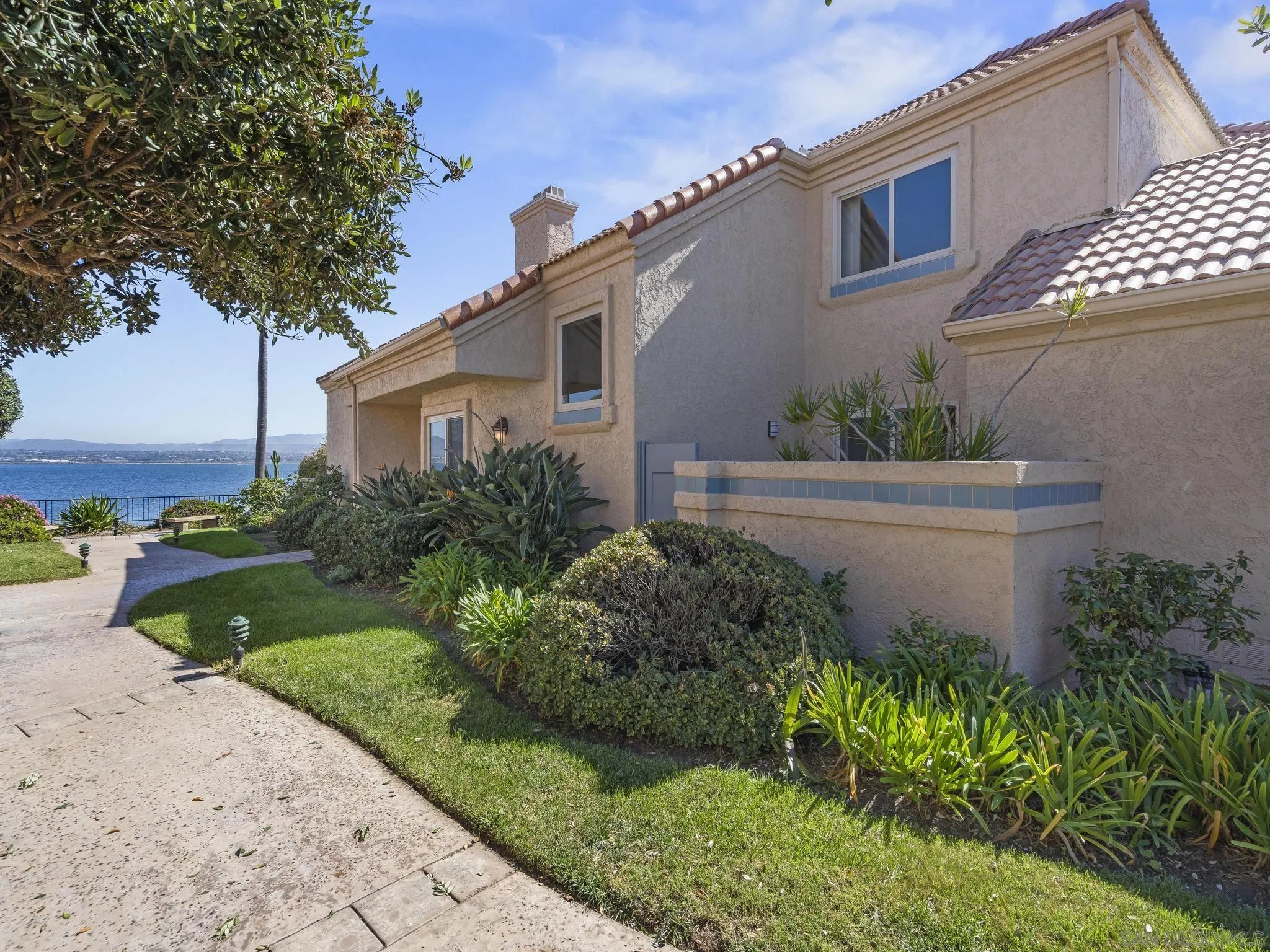 https://cdn.realtyfeed.com/cdn/127/250043041/379ce8251804a1a3c829e6893edf1a6a.webp