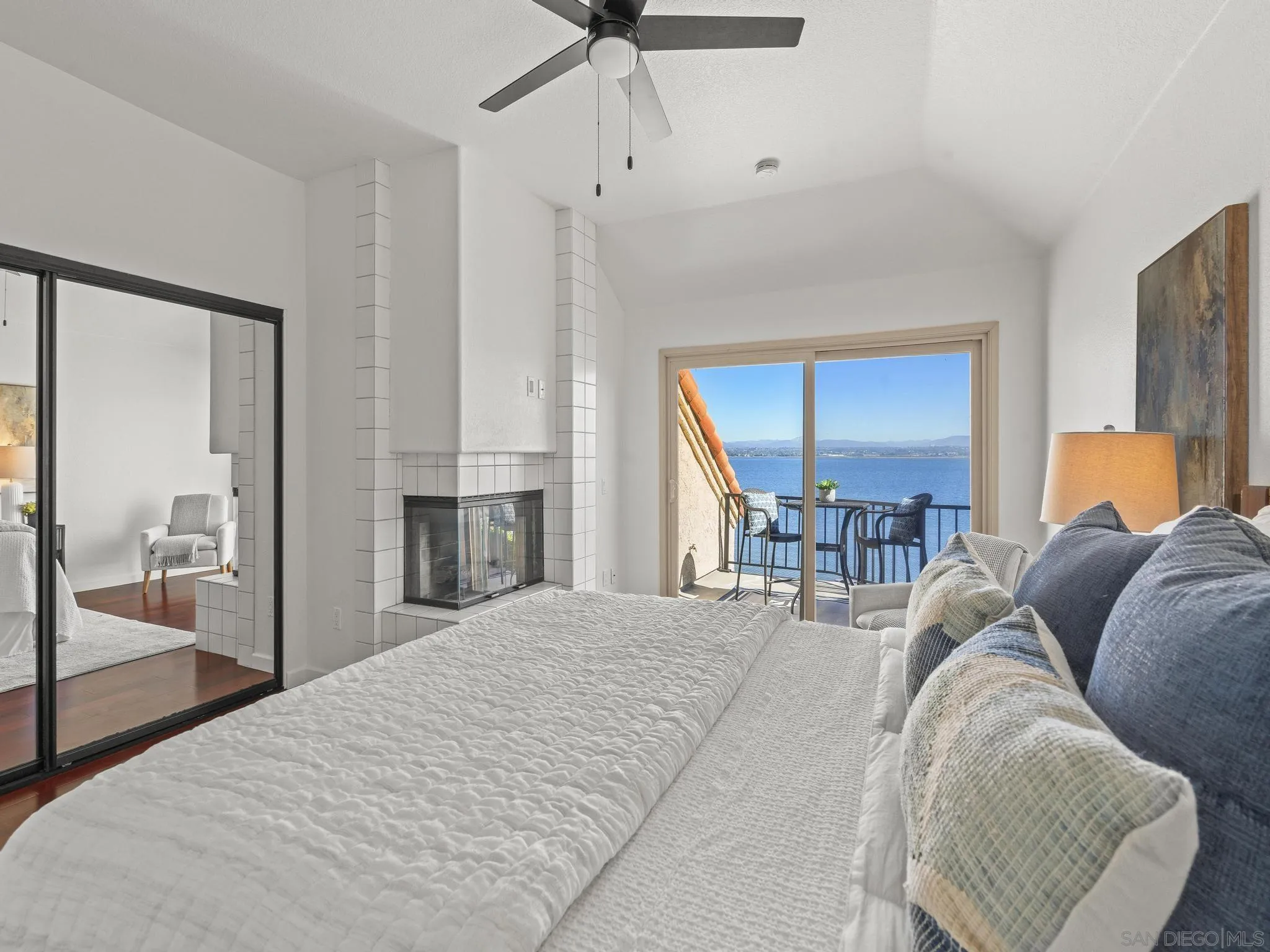https://cdn.realtyfeed.com/cdn/127/250043041/8d5f5b75febe8f2152372c0cad5340ff.webp