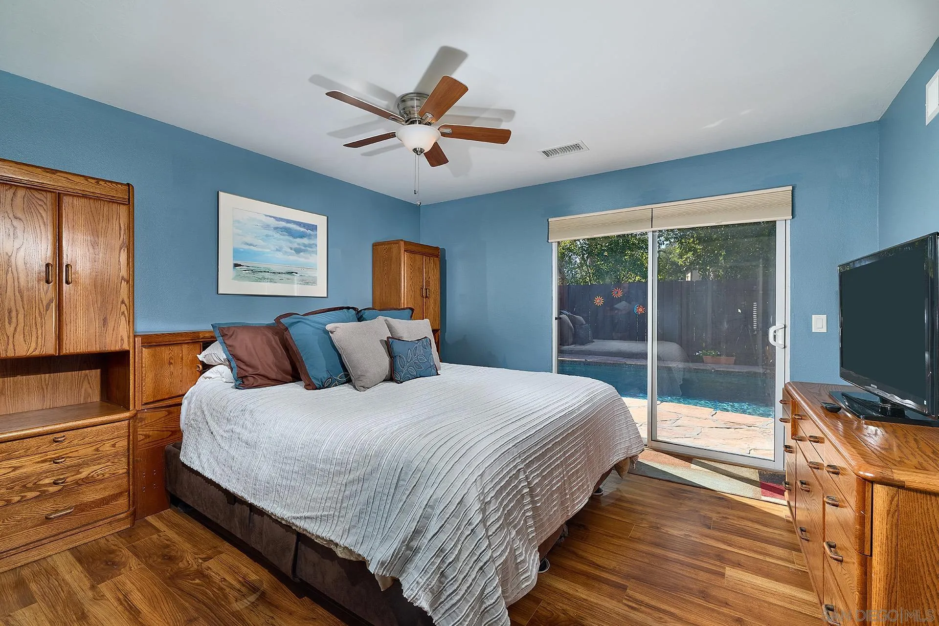 https://cdn.realtyfeed.com/cdn/127/250043043/196065d4432bbd0209221a60ec69978e.webp