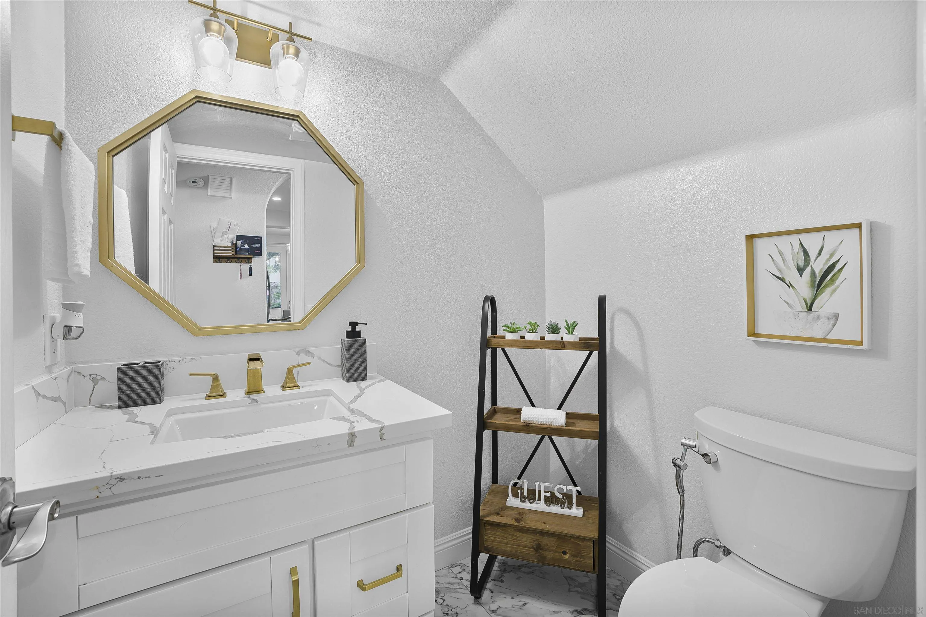 https://cdn.realtyfeed.com/cdn/127/250043056/555da48d0c59312dca3857d1d8e53559.webp