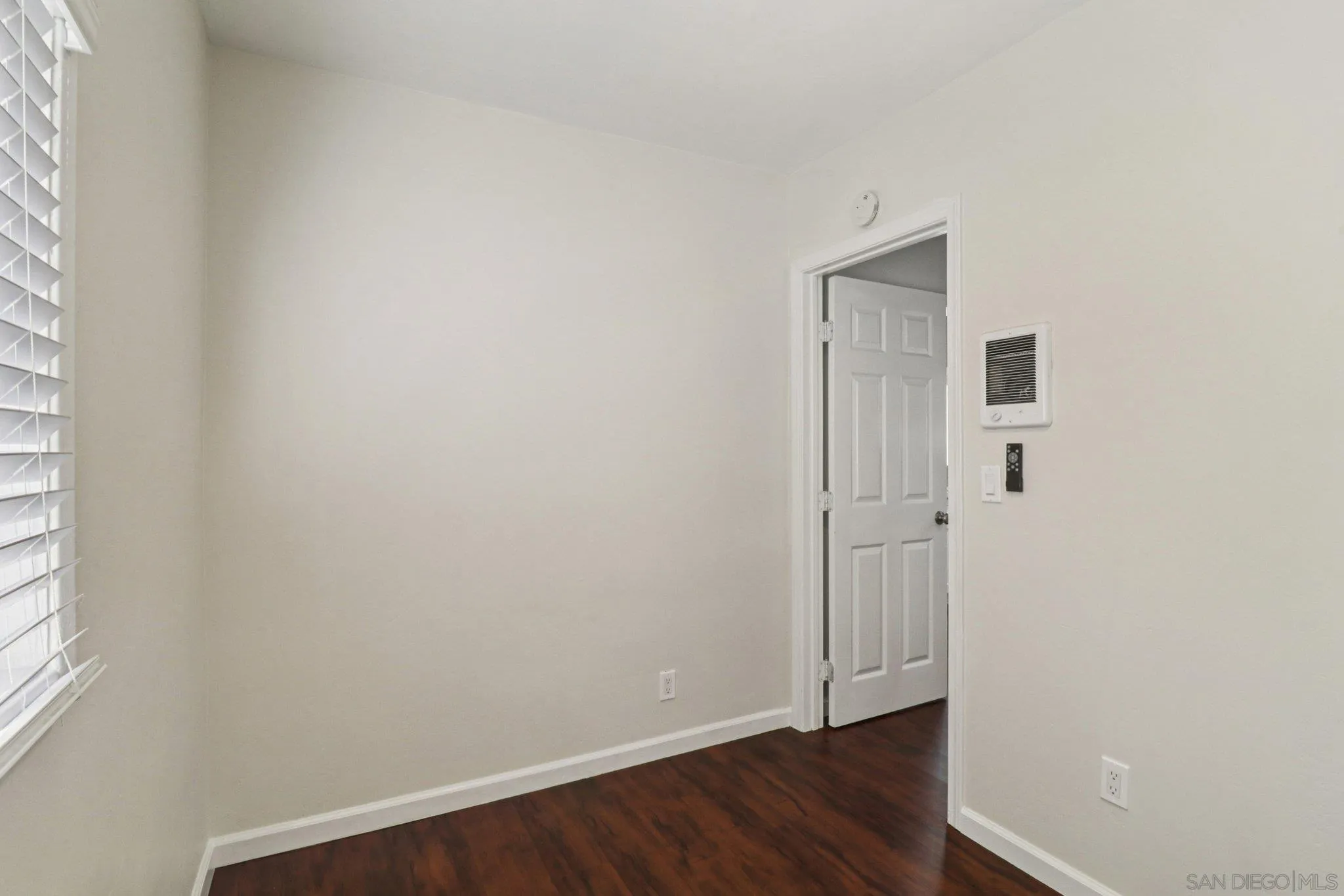 https://cdn.realtyfeed.com/cdn/127/250043065/14246f41bb14524acc1618b2c9176c85.webp
