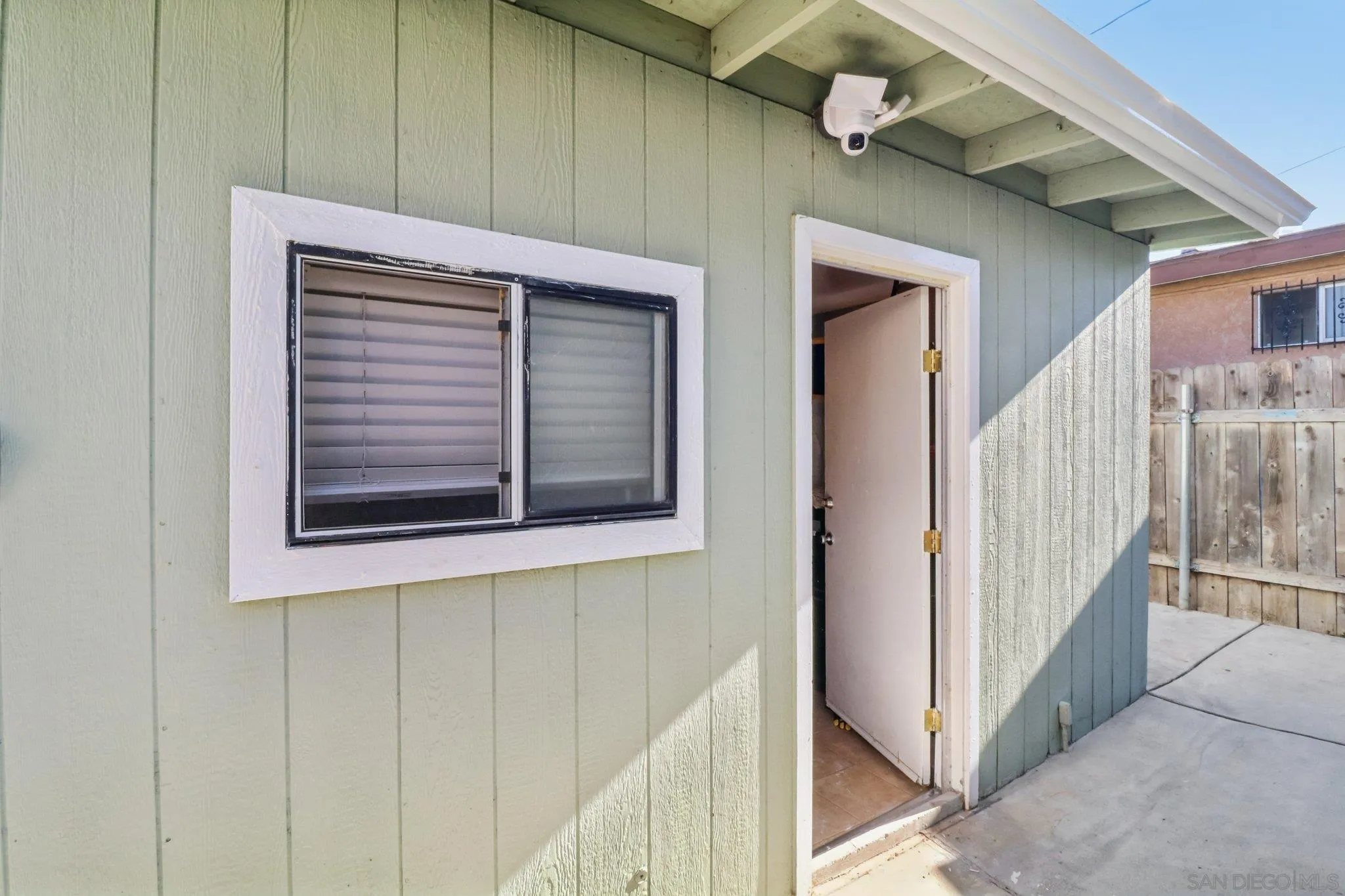 https://cdn.realtyfeed.com/cdn/127/250043065/d80d3139117a908544ca59932f8ae483.webp