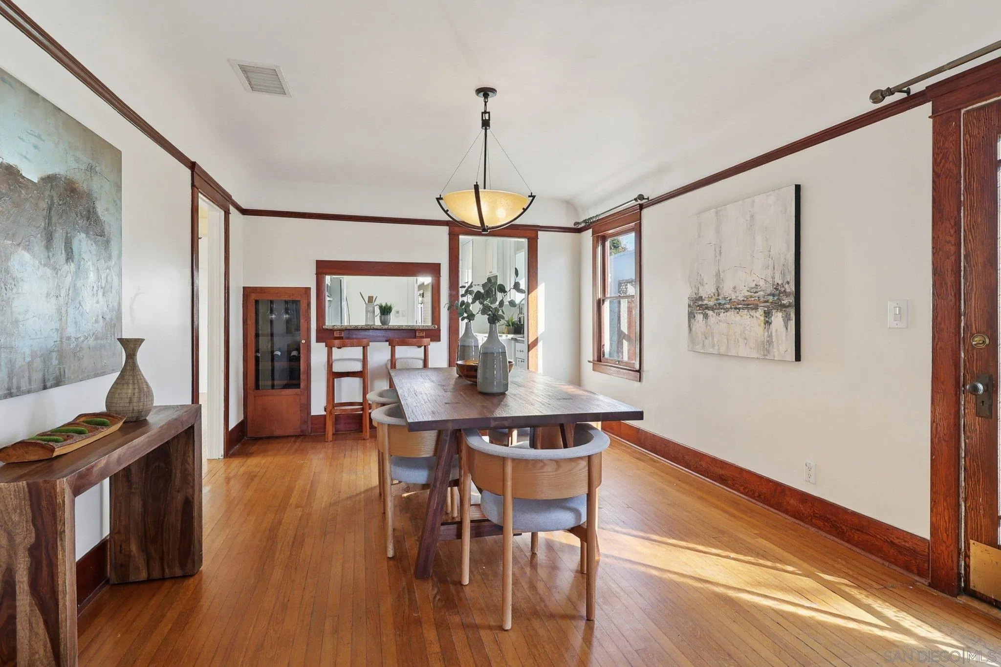 https://cdn.realtyfeed.com/cdn/127/250043073/916195d96492388f0284fddecc8474fb.webp