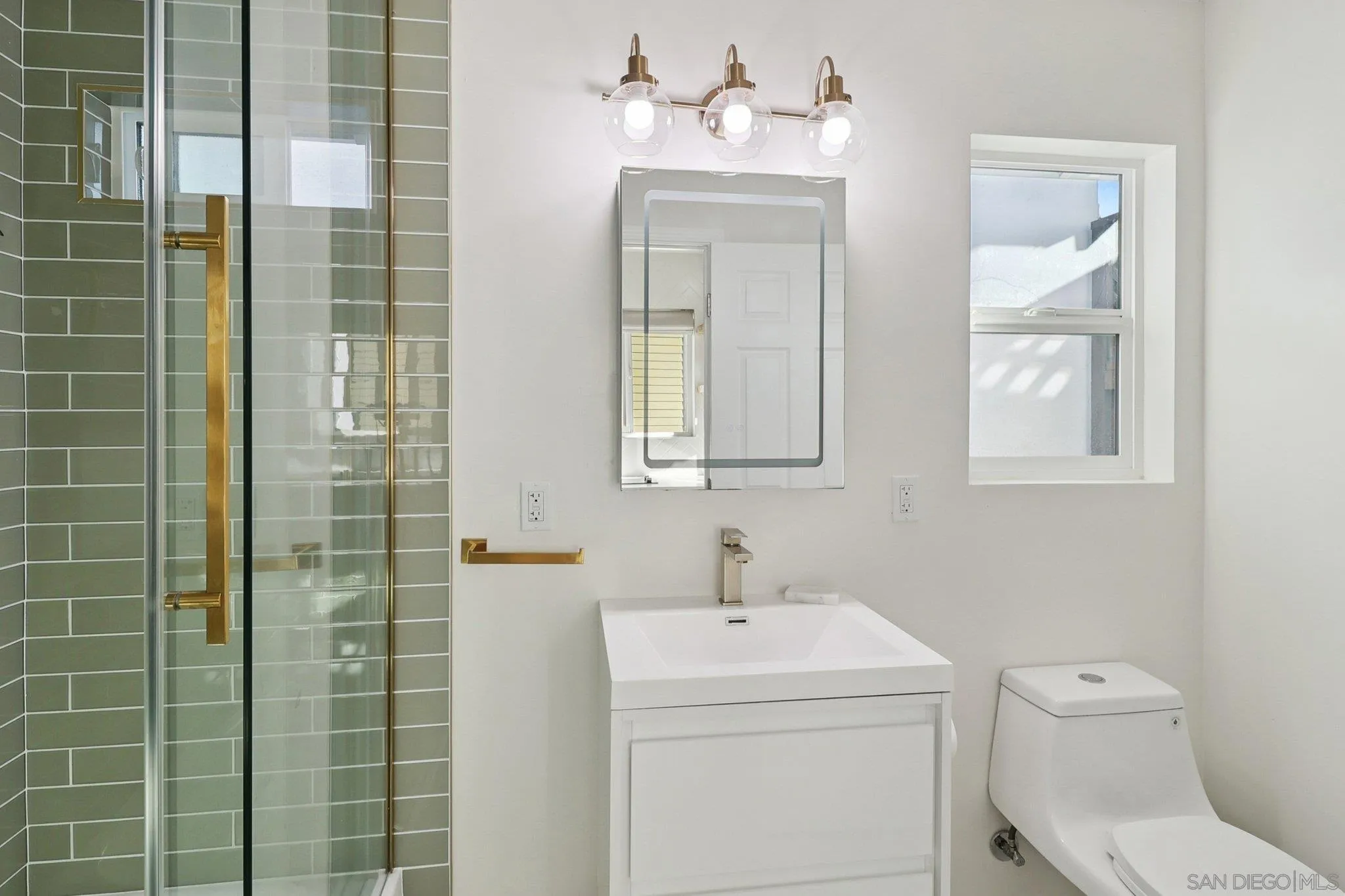 https://cdn.realtyfeed.com/cdn/127/250043073/c5f52cc1c2d45a01037031dd47496461.webp