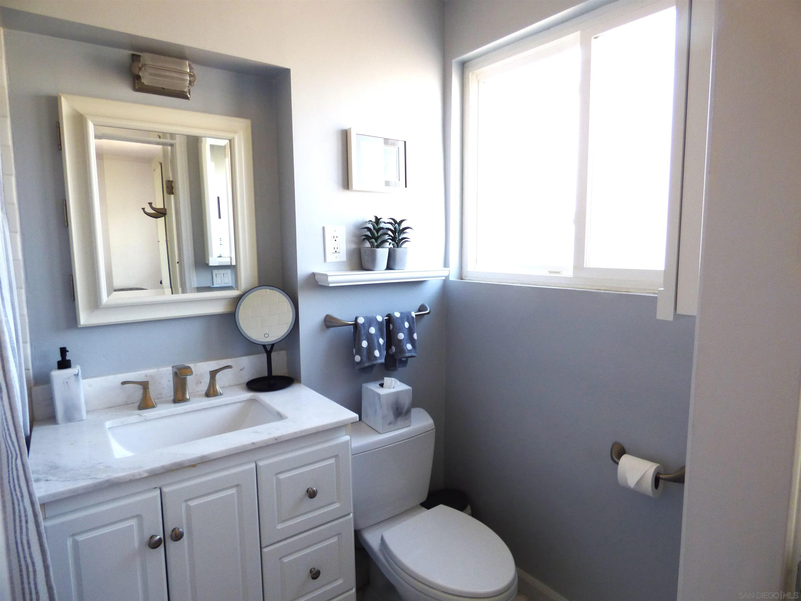https://cdn.realtyfeed.com/cdn/127/250043076/7cc5e846f9f547548a0137468e364aff.webp