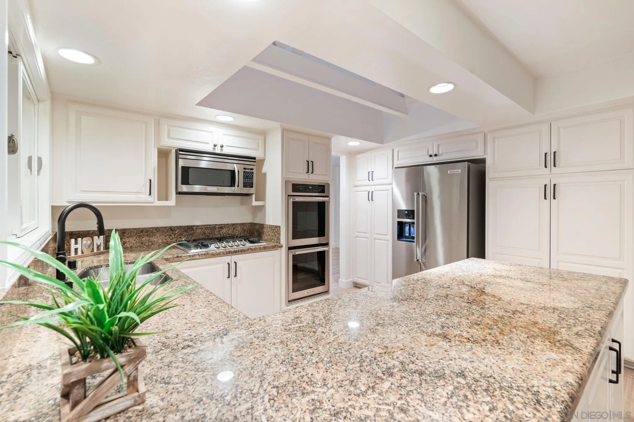 https://cdn.realtyfeed.com/cdn/127/250043098/20544047b72c111b8315fe7b04057dd5.webp