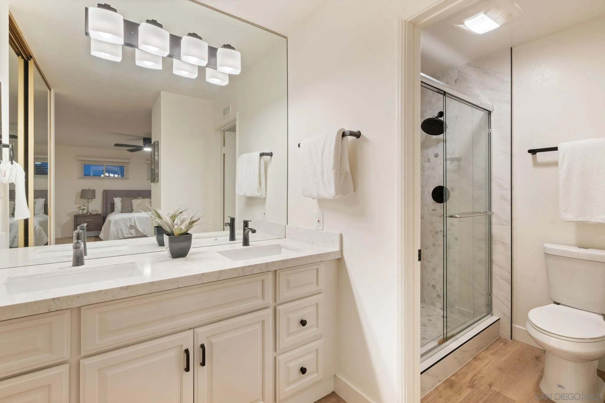 https://cdn.realtyfeed.com/cdn/127/250043098/326092e3f6b0eb78c447df7d4c55050e.webp