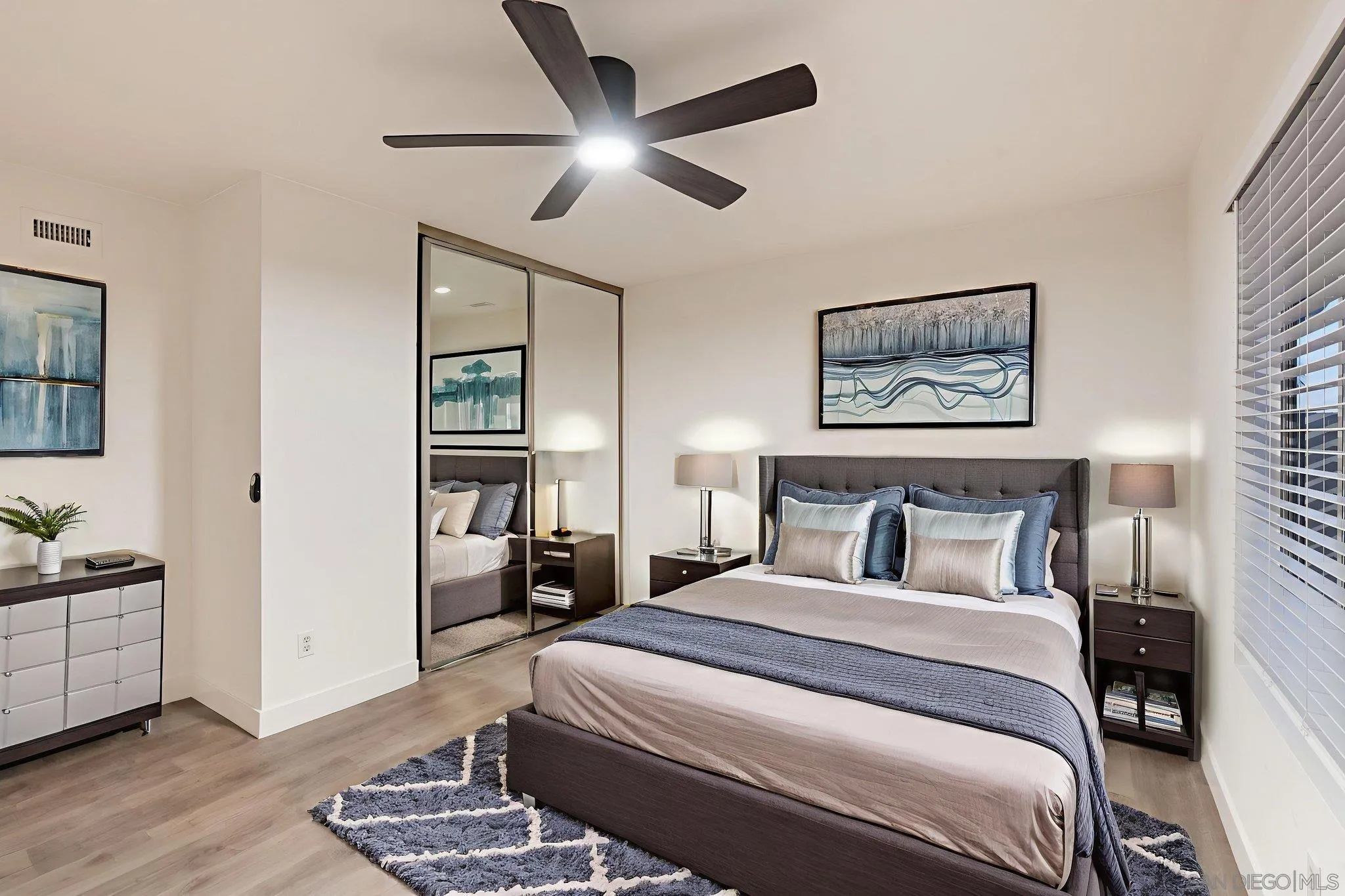 https://cdn.realtyfeed.com/cdn/127/250043098/ca119b8b841f12cec84f6012339763a4.webp