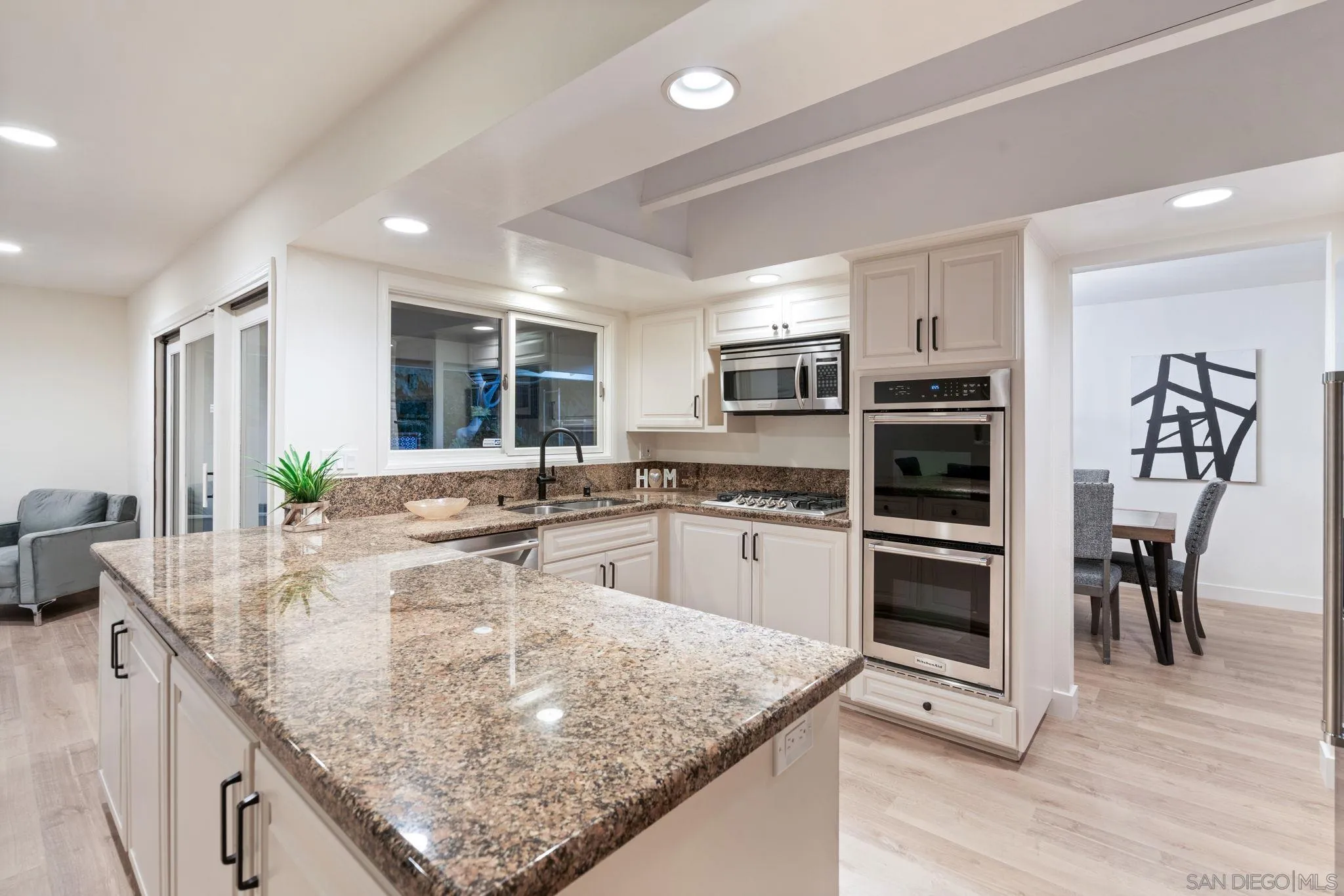 https://cdn.realtyfeed.com/cdn/127/250043098/f94305a51c85351e5b5c86cc7a82e707.webp