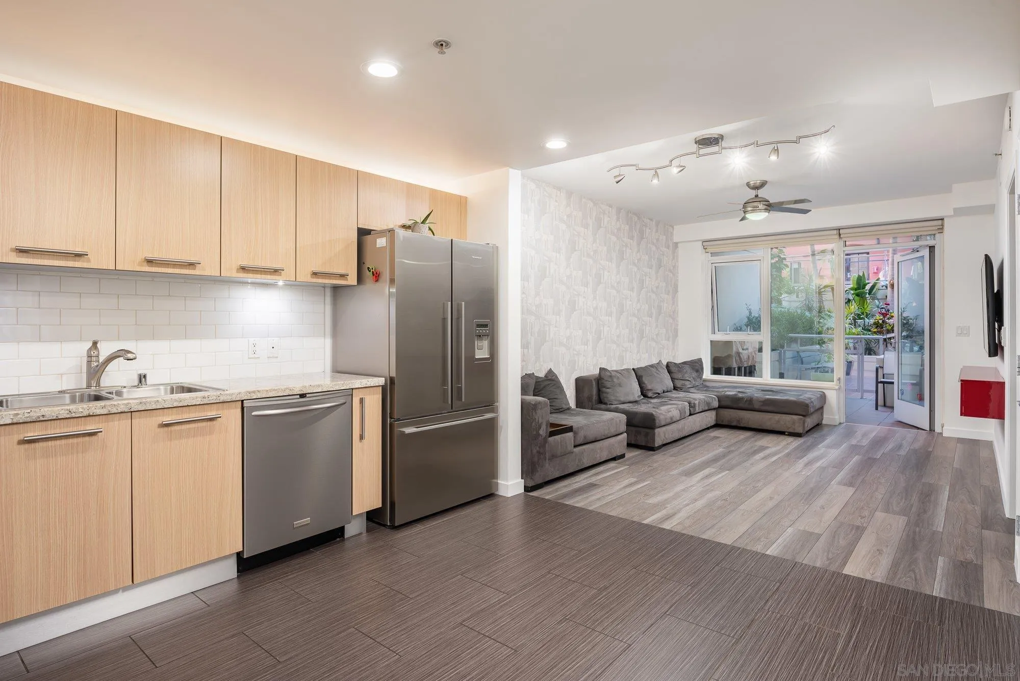 Photo #8: 250043099 Listing: Photo #8