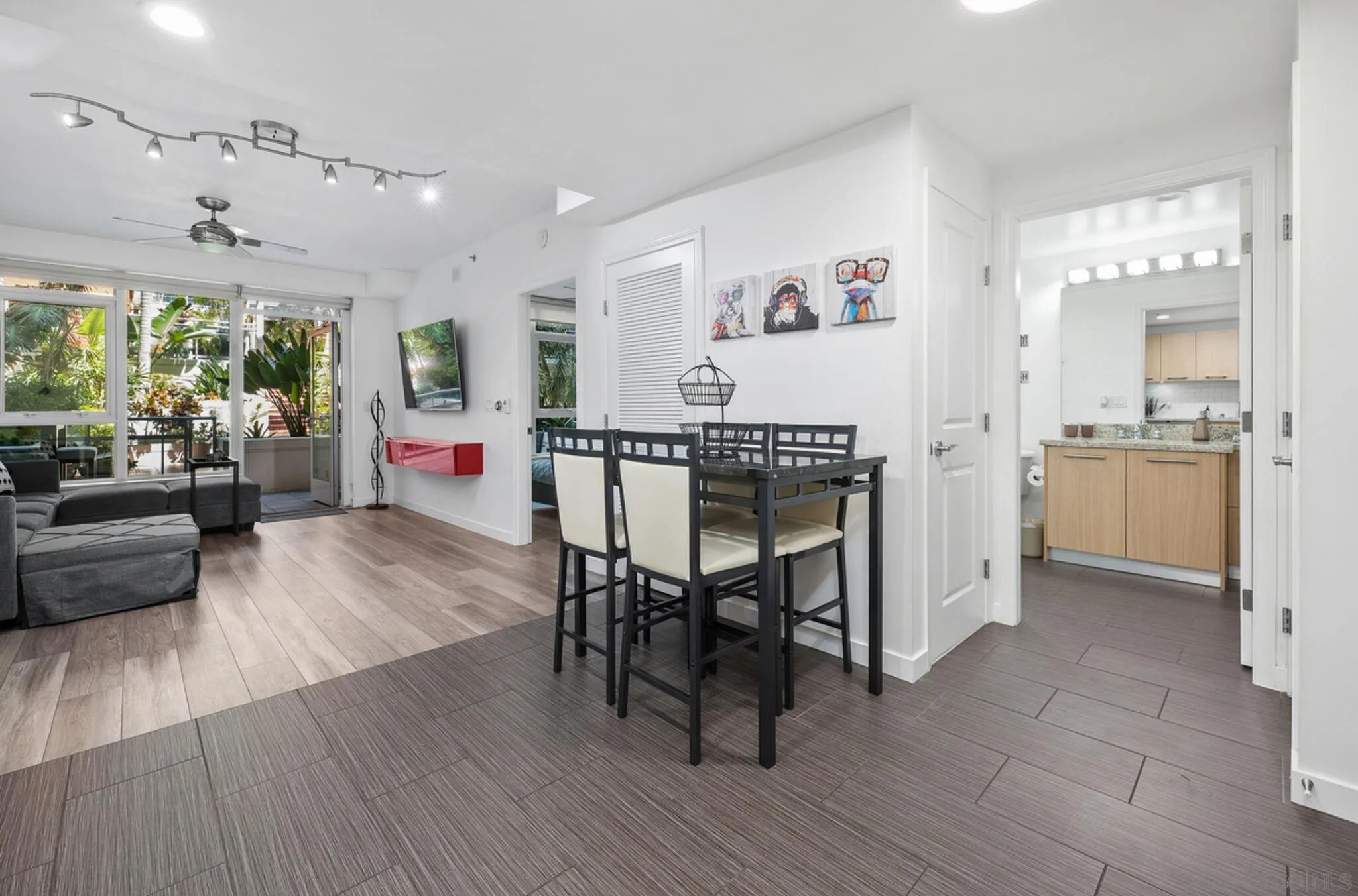 Photo #5: 250043099 Listing: Photo #5