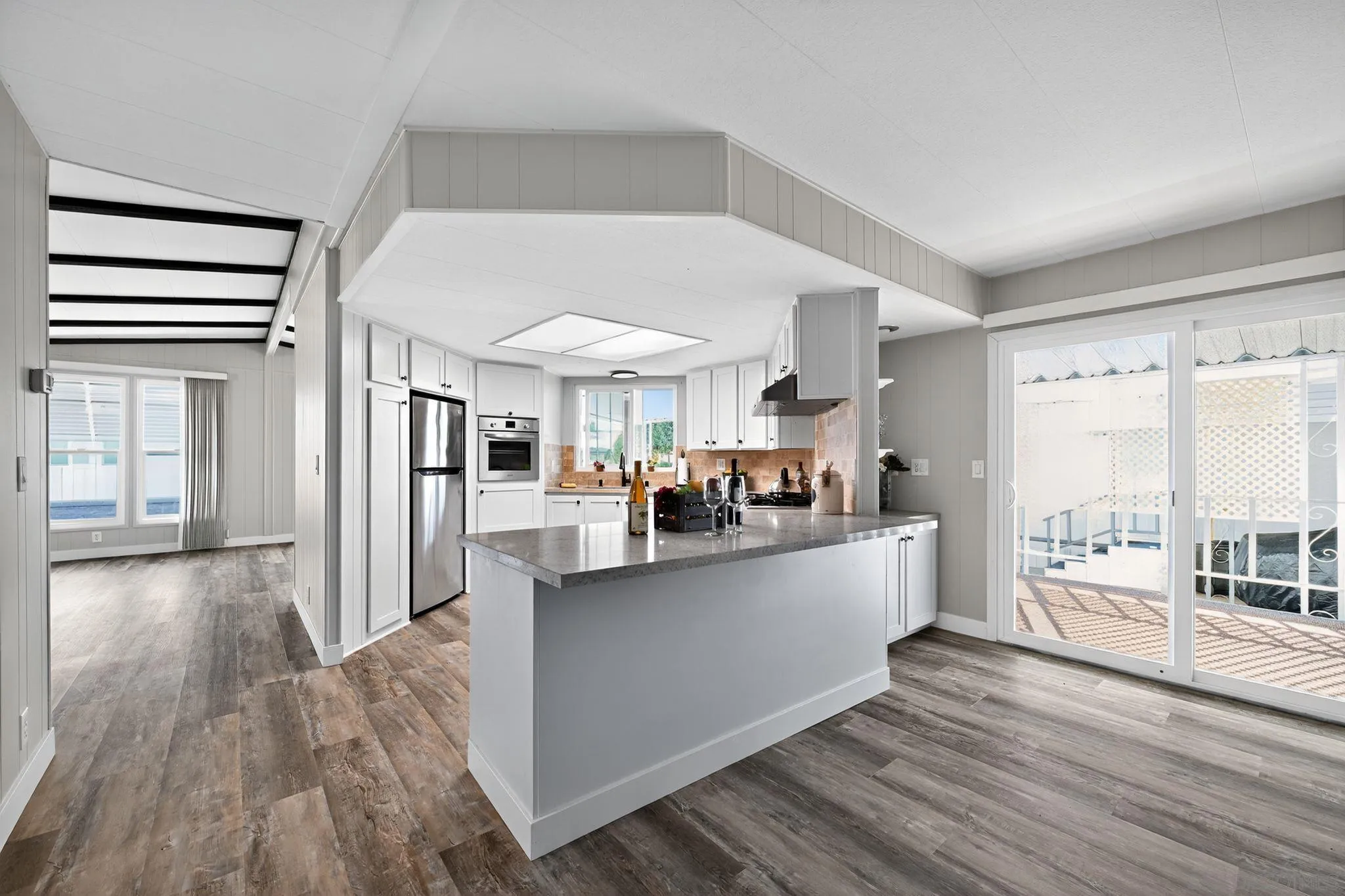 https://cdn.realtyfeed.com/cdn/127/250043107/50d01d86697d6abd535fbffb5130af47.webp
