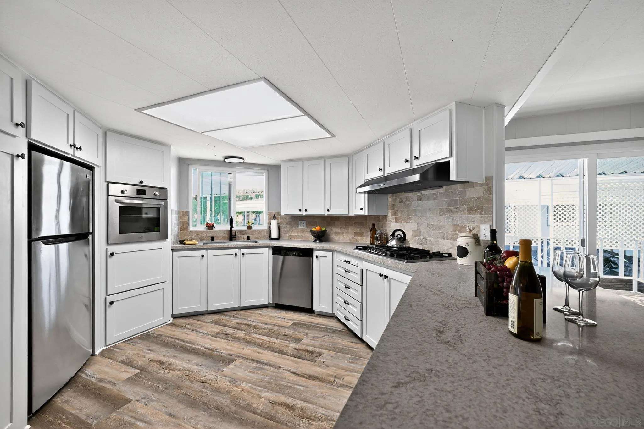 https://cdn.realtyfeed.com/cdn/127/250043107/f4580f30b6ccb30c74680d37c026498a.webp