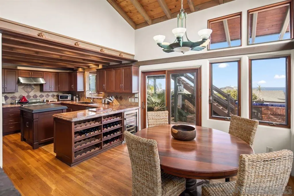 https://cdn.realtyfeed.com/cdn/127/250043109/98f048e370cf0d02c226b06278eadb9c.webp