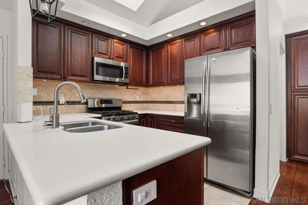 Photo #13: 250043117 Listing: Photo #13