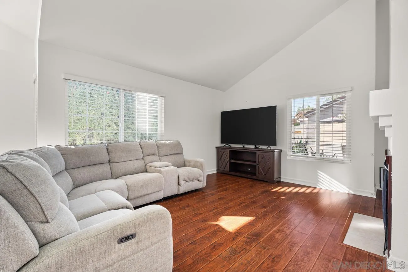 Photo #7: 250043117 Listing: Photo #7