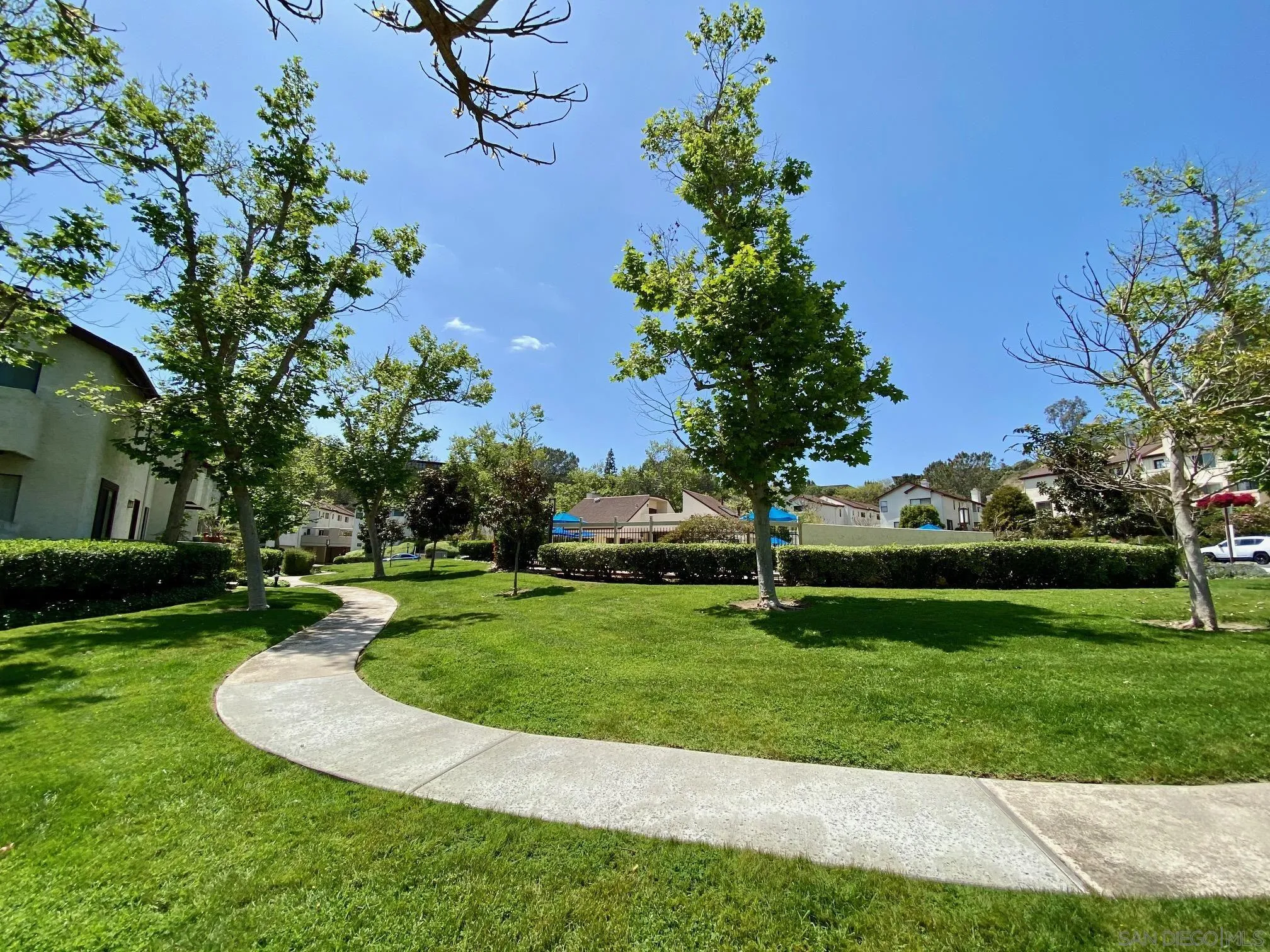 https://cdn.realtyfeed.com/cdn/127/250043121/325684bf6bb22caf028bcf6c587a24c6.webp