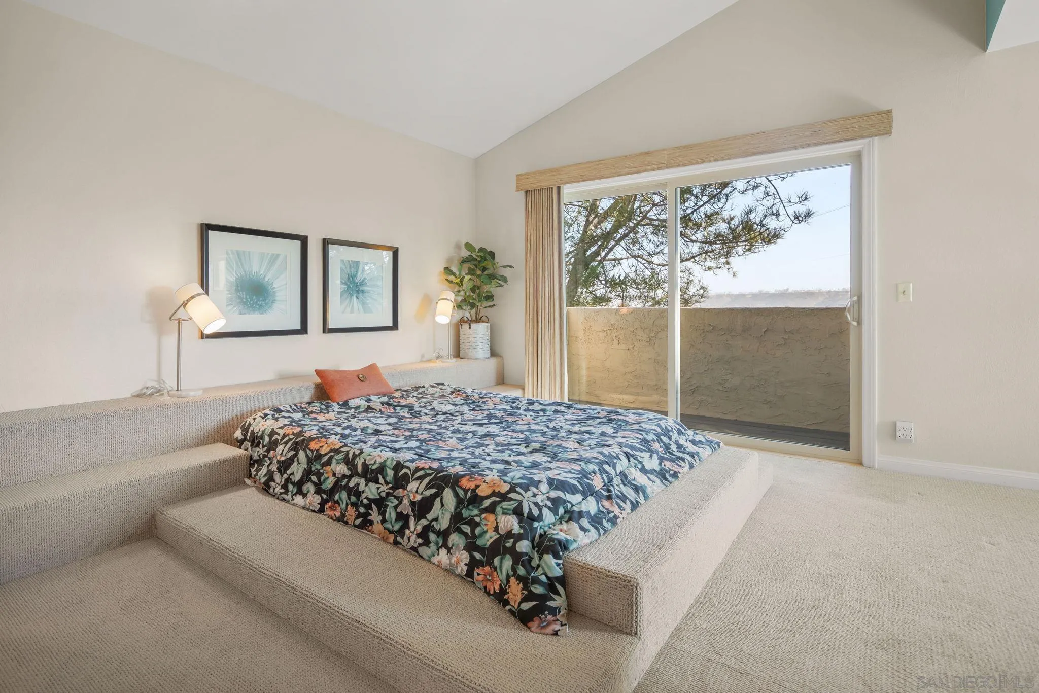 https://cdn.realtyfeed.com/cdn/127/250043121/464a719cad04e2f6b310275007b65a38.webp