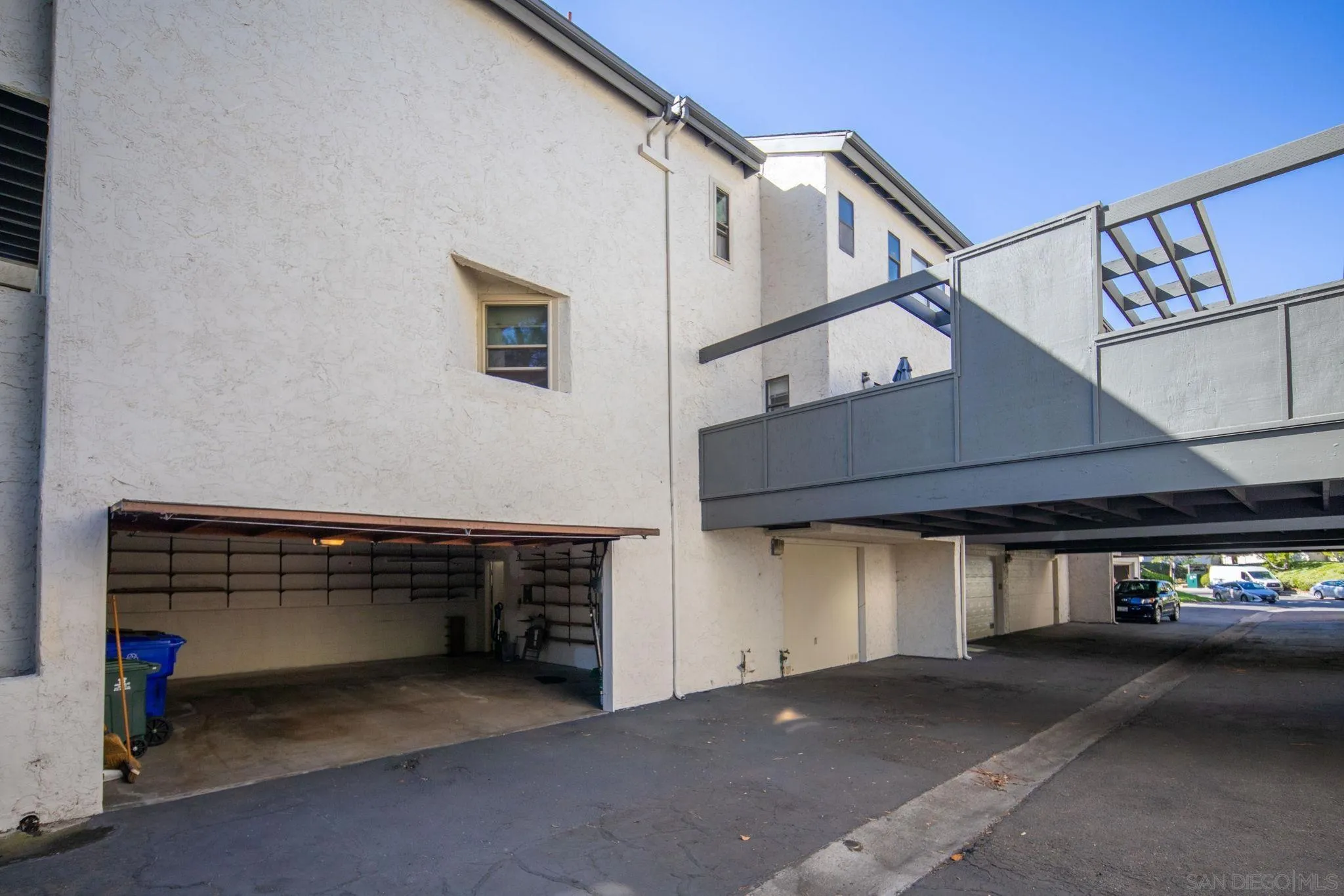 https://cdn.realtyfeed.com/cdn/127/250043121/6768fcf60181370b44fc0b7f7366c140.webp
