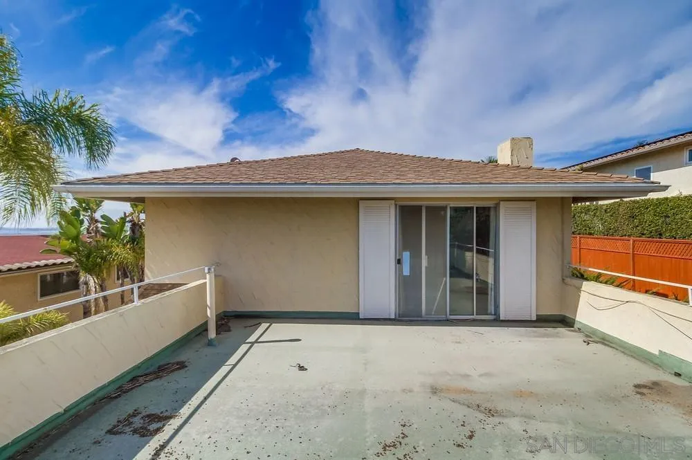 https://cdn.realtyfeed.com/cdn/127/250043124/46960983c7992750cb6651b64e39b4b7.webp