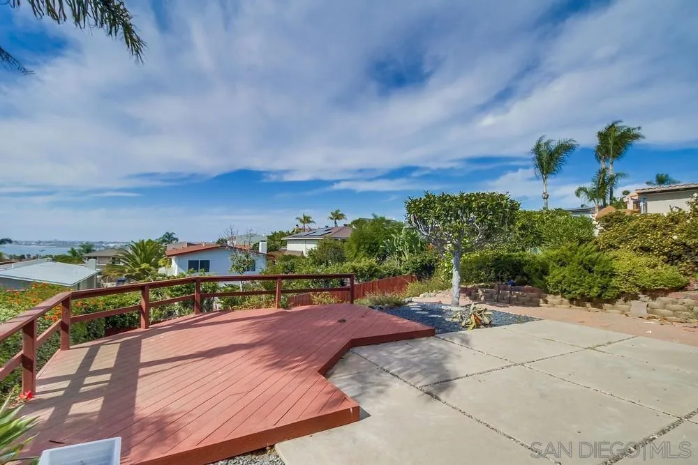 https://cdn.realtyfeed.com/cdn/127/250043124/859d7ec3d409f3297b255637bd964da3.webp