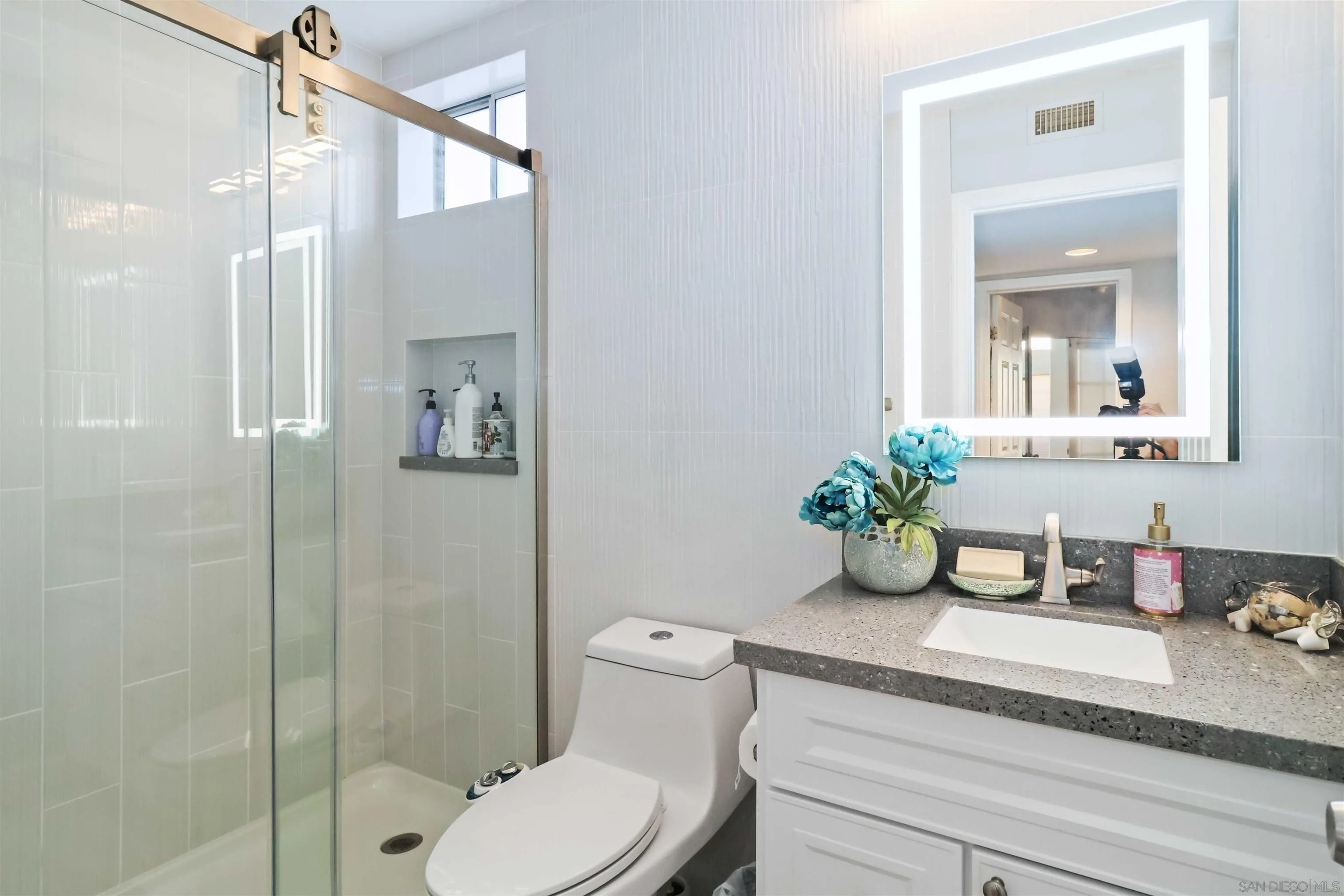 https://cdn.realtyfeed.com/cdn/127/250043135/9b7de23457afeffa70d6732c11d09a00.webp
