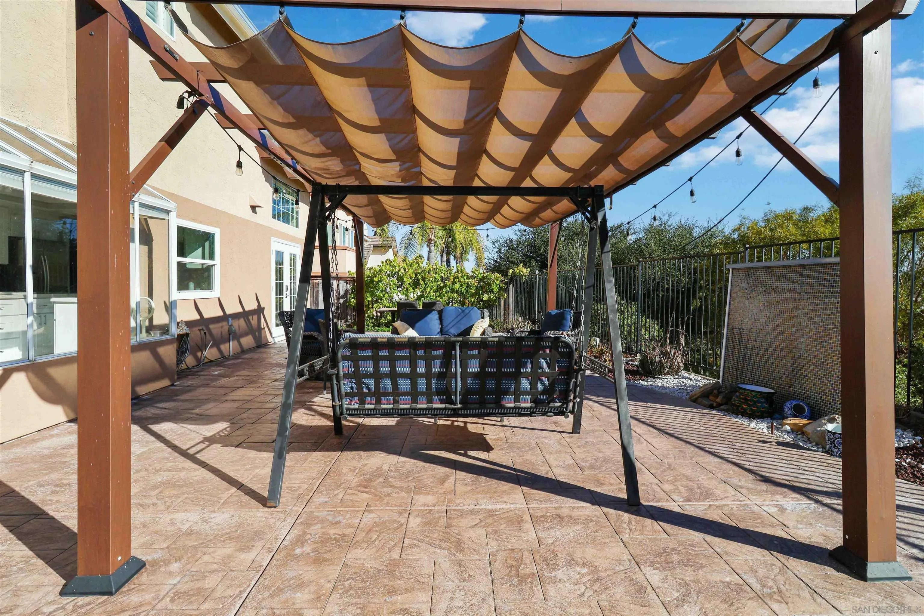https://cdn.realtyfeed.com/cdn/127/250043135/cc4f21d2133d819879a2aaf70648a2b6.webp
