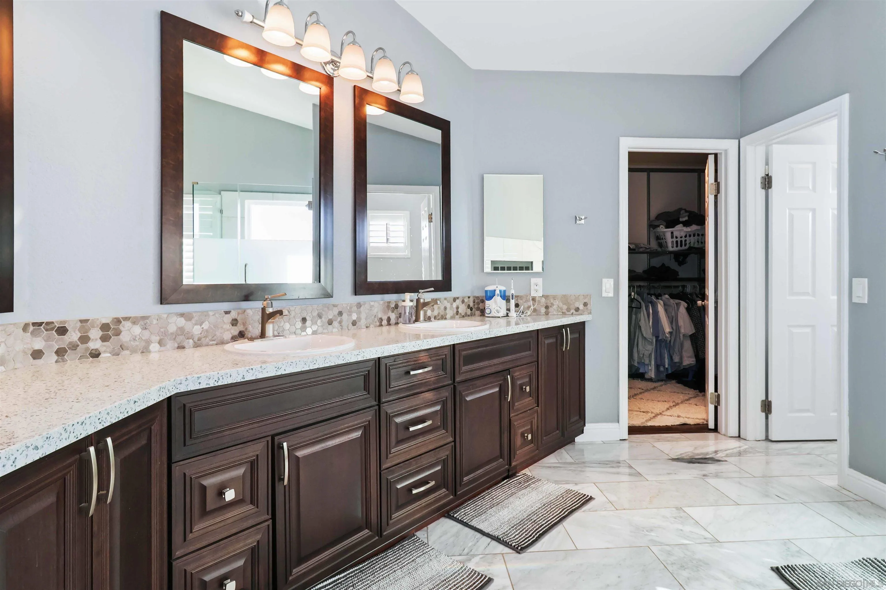 https://cdn.realtyfeed.com/cdn/127/250043135/d0c6144e111a789dc10f9b0225360981.webp