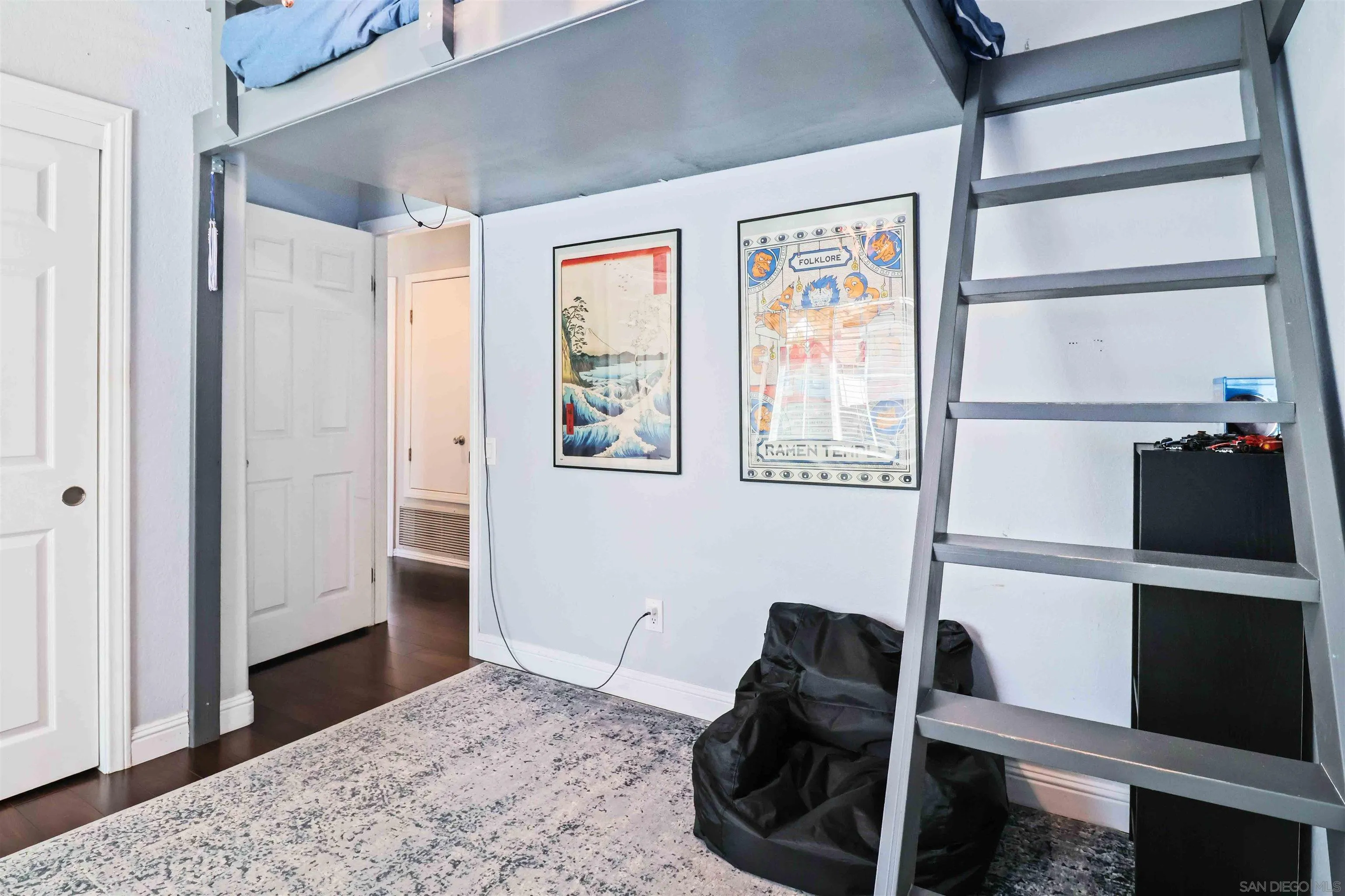 https://cdn.realtyfeed.com/cdn/127/250043135/da1d1134a18f136be9473b8cc3463bfe.webp