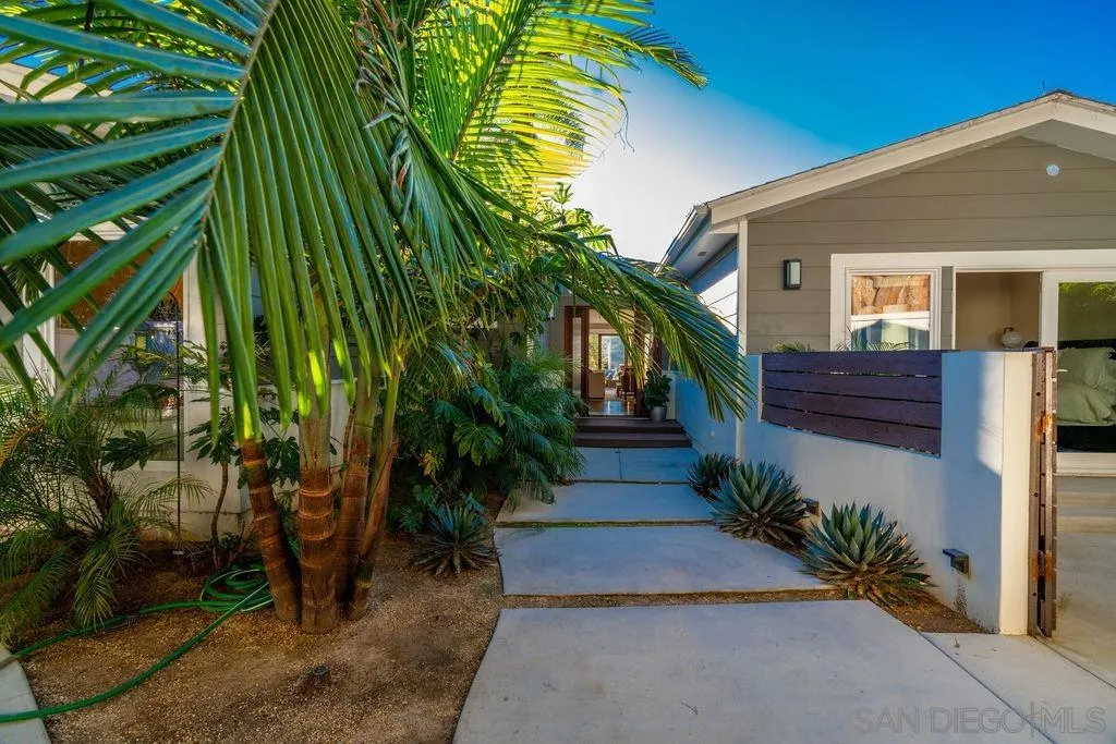 https://cdn.realtyfeed.com/cdn/127/250043138/36fe9911980b43dac3235589789a0a36.webp