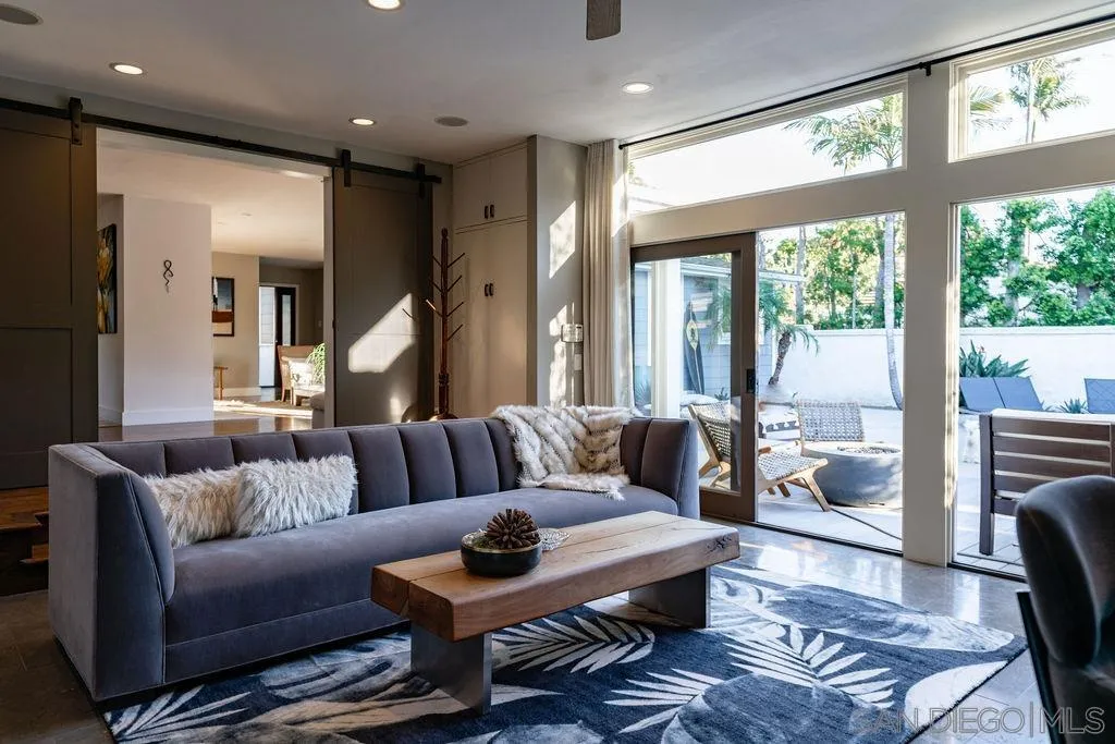 https://cdn.realtyfeed.com/cdn/127/250043138/669639992826aef37a60116afd855976.webp