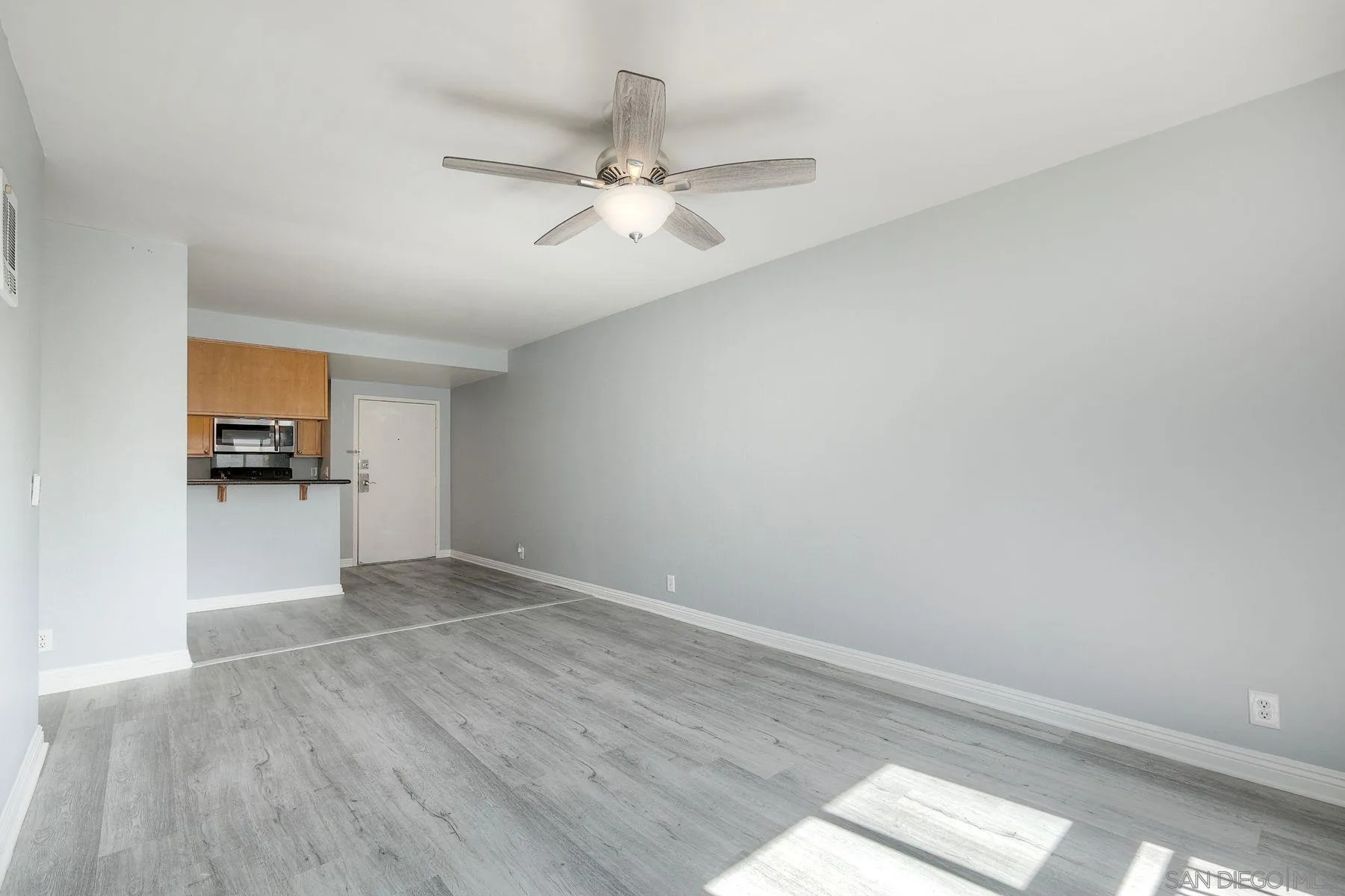 https://cdn.realtyfeed.com/cdn/127/250043139/0ec10381db30157be876cc4227683a35.webp