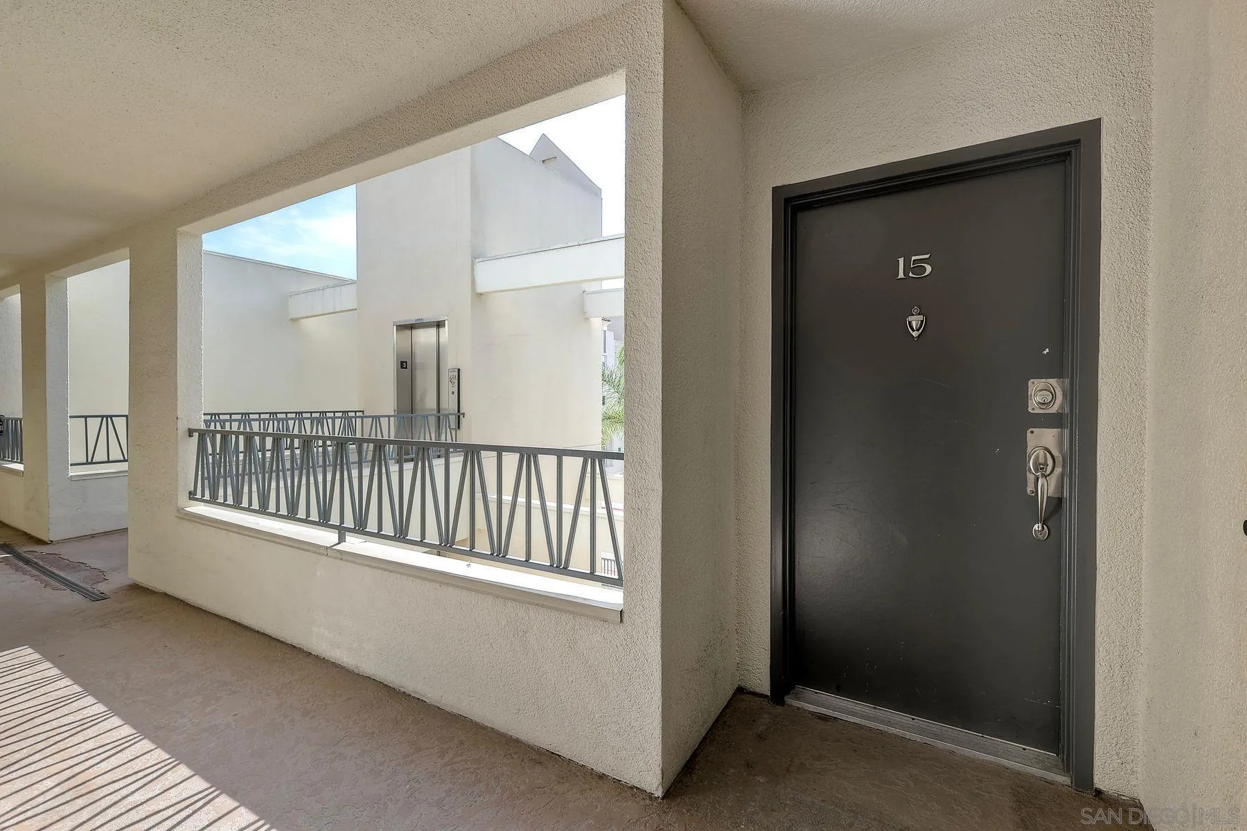 https://cdn.realtyfeed.com/cdn/127/250043139/983cf430a8f31d65bd51d53476d59f51.webp