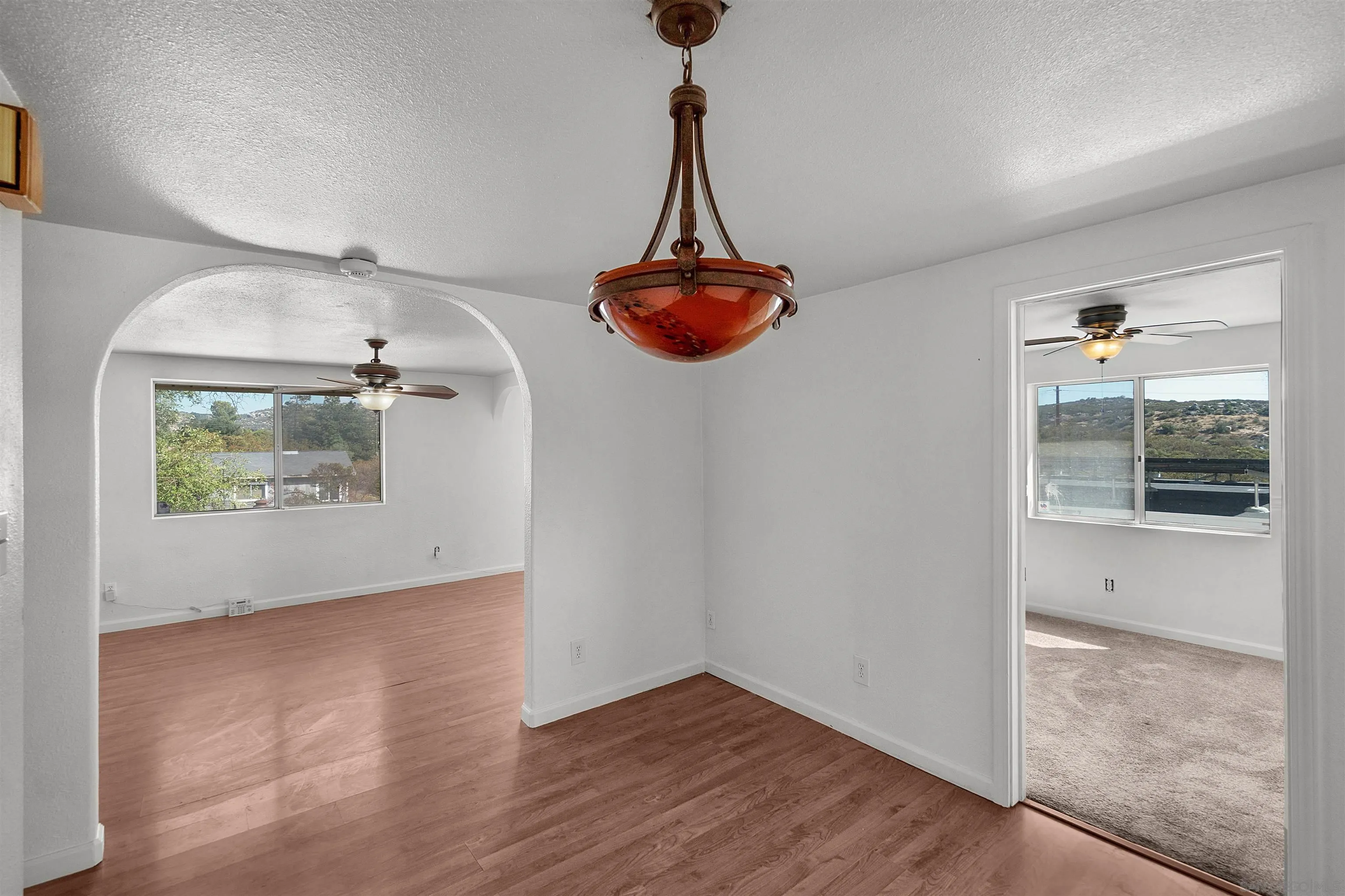 https://cdn.realtyfeed.com/cdn/127/250043156/2c86a1263e641650788c855562113a82.webp