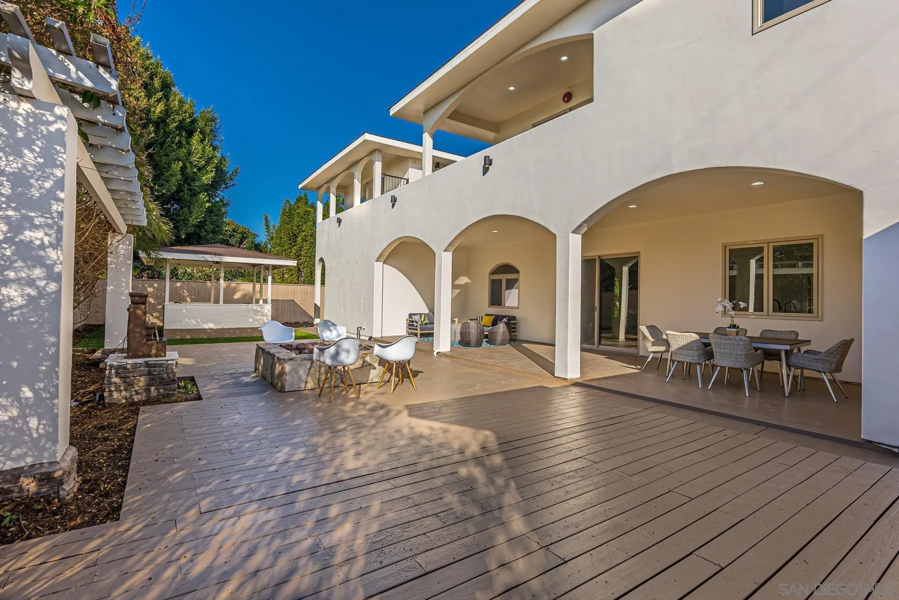 https://cdn.realtyfeed.com/cdn/127/250043163/b85c340a712ed976a3ef7ce442363c17.webp