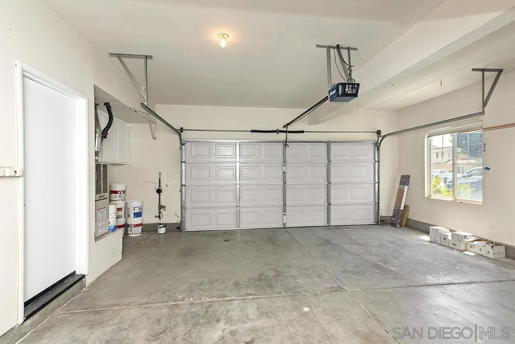 https://cdn.realtyfeed.com/cdn/127/250043165/2baee21829107f9c3521477263d0677a.webp