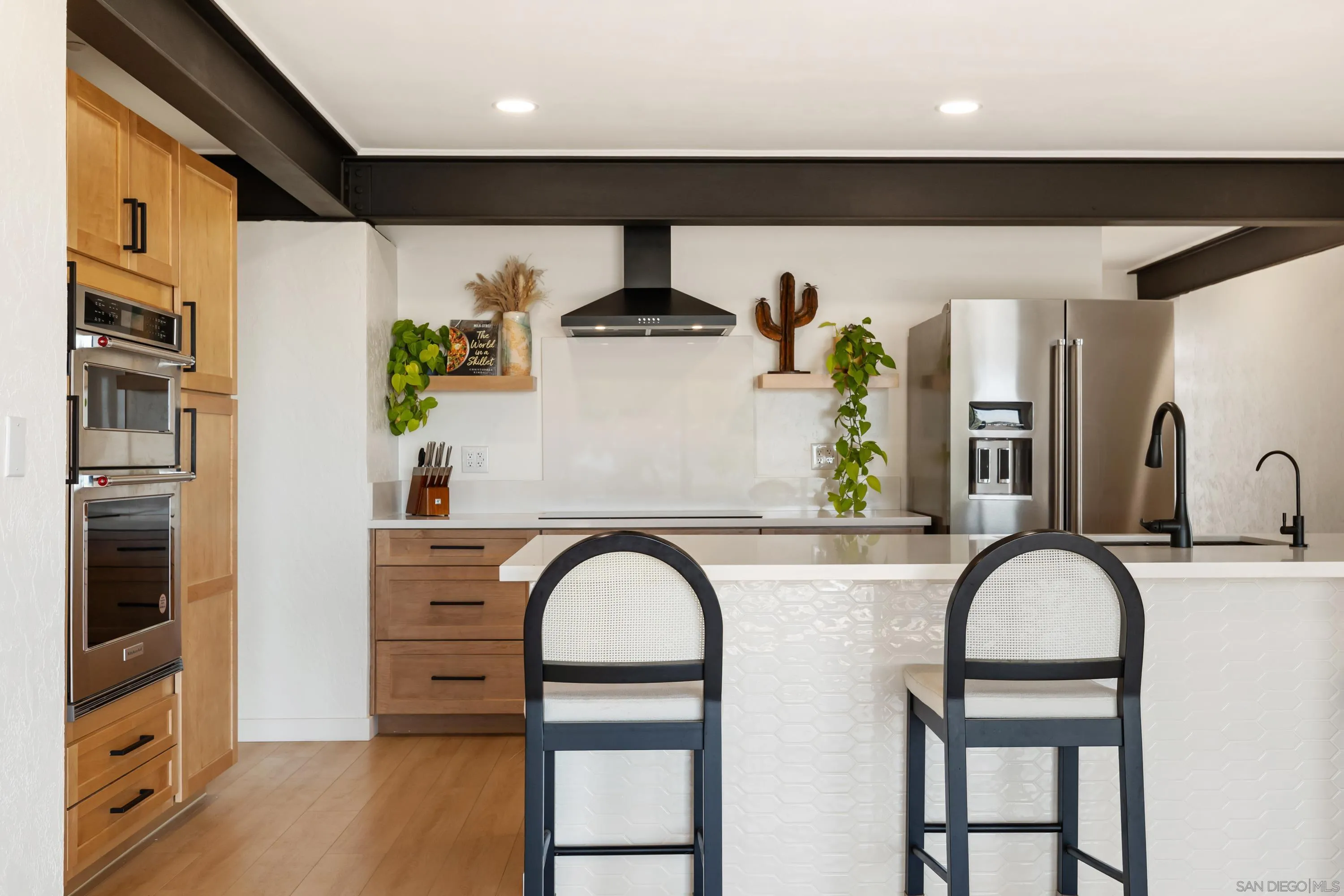 https://cdn.realtyfeed.com/cdn/127/250043179/be1a640438318841875fe7180856f9ca.webp