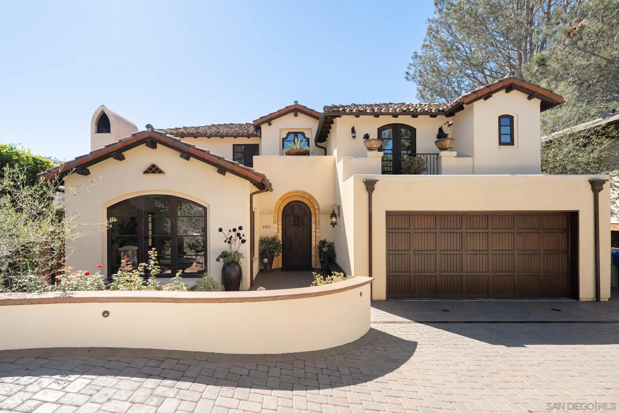 https://cdn.realtyfeed.com/cdn/127/250043188/4c850f15fea19695f3c2903ccbb5cb90.webp