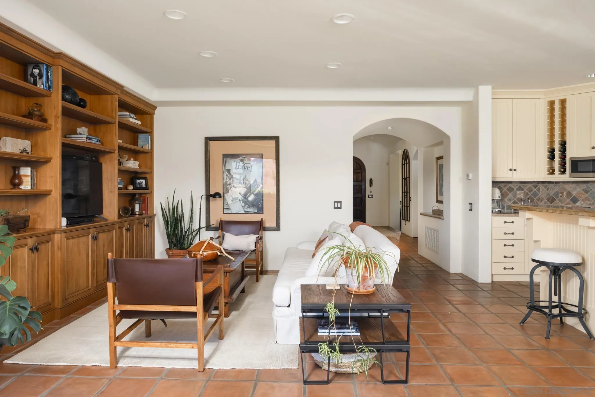 https://cdn.realtyfeed.com/cdn/127/250043188/91ec752bcc54a70acb6f860b8e789a68.webp