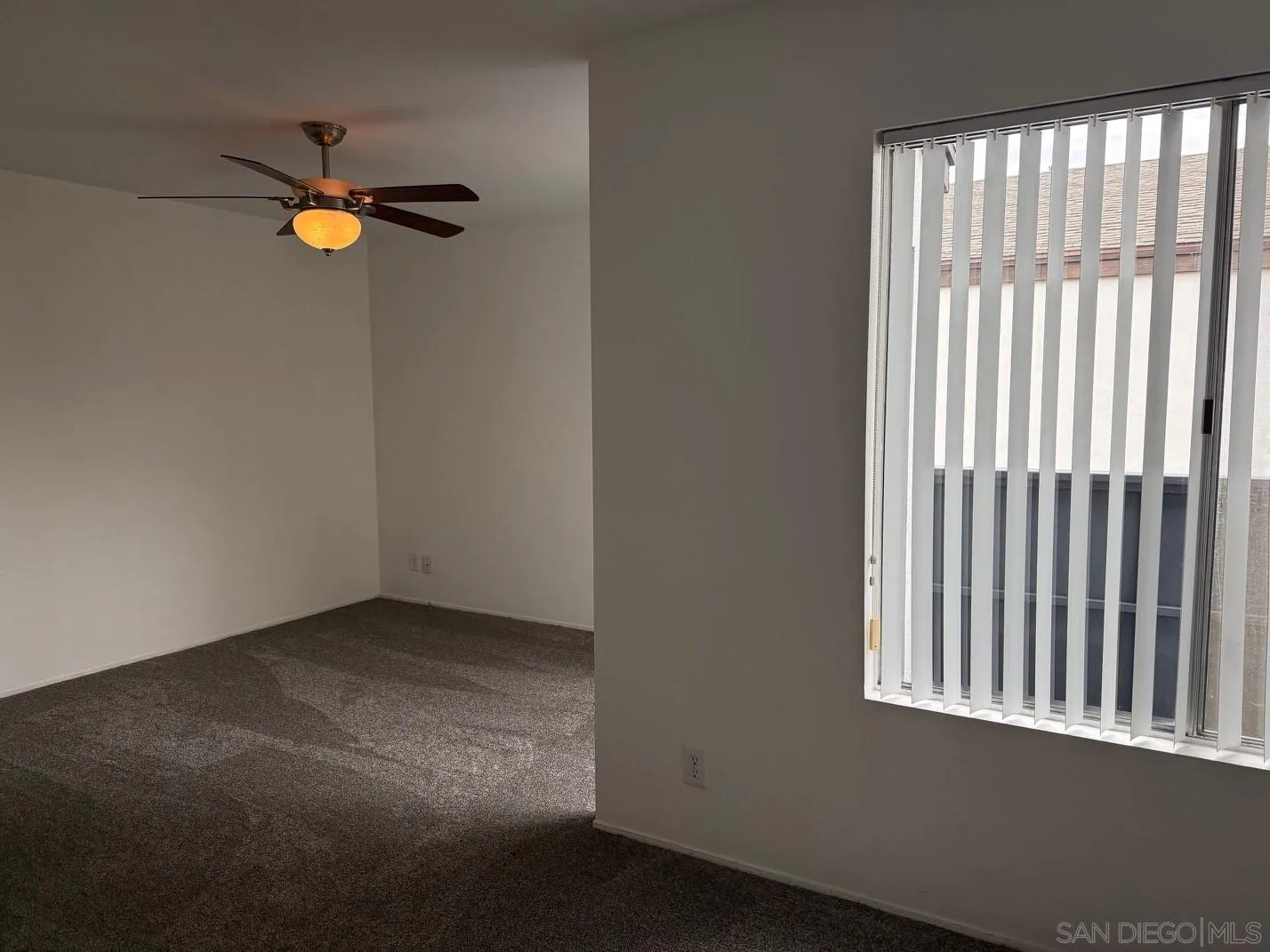 https://cdn.realtyfeed.com/cdn/127/250043190/5e5eb6742aeb000242a36c0d7f68c1a8.webp