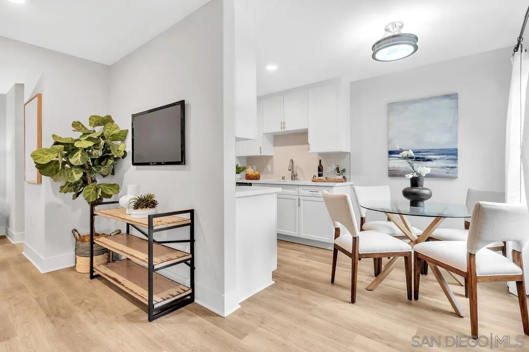 Photo #2: 250043207 Listing: Photo #2