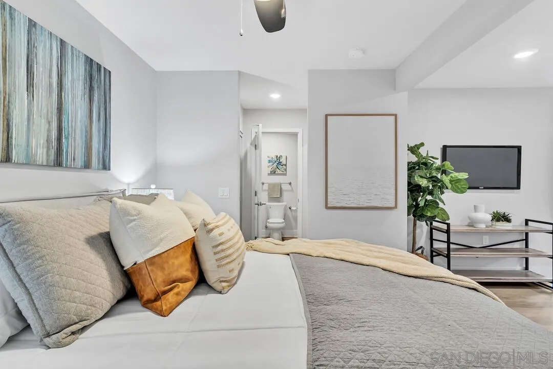 Photo #12: 250043207 Listing: Photo #12